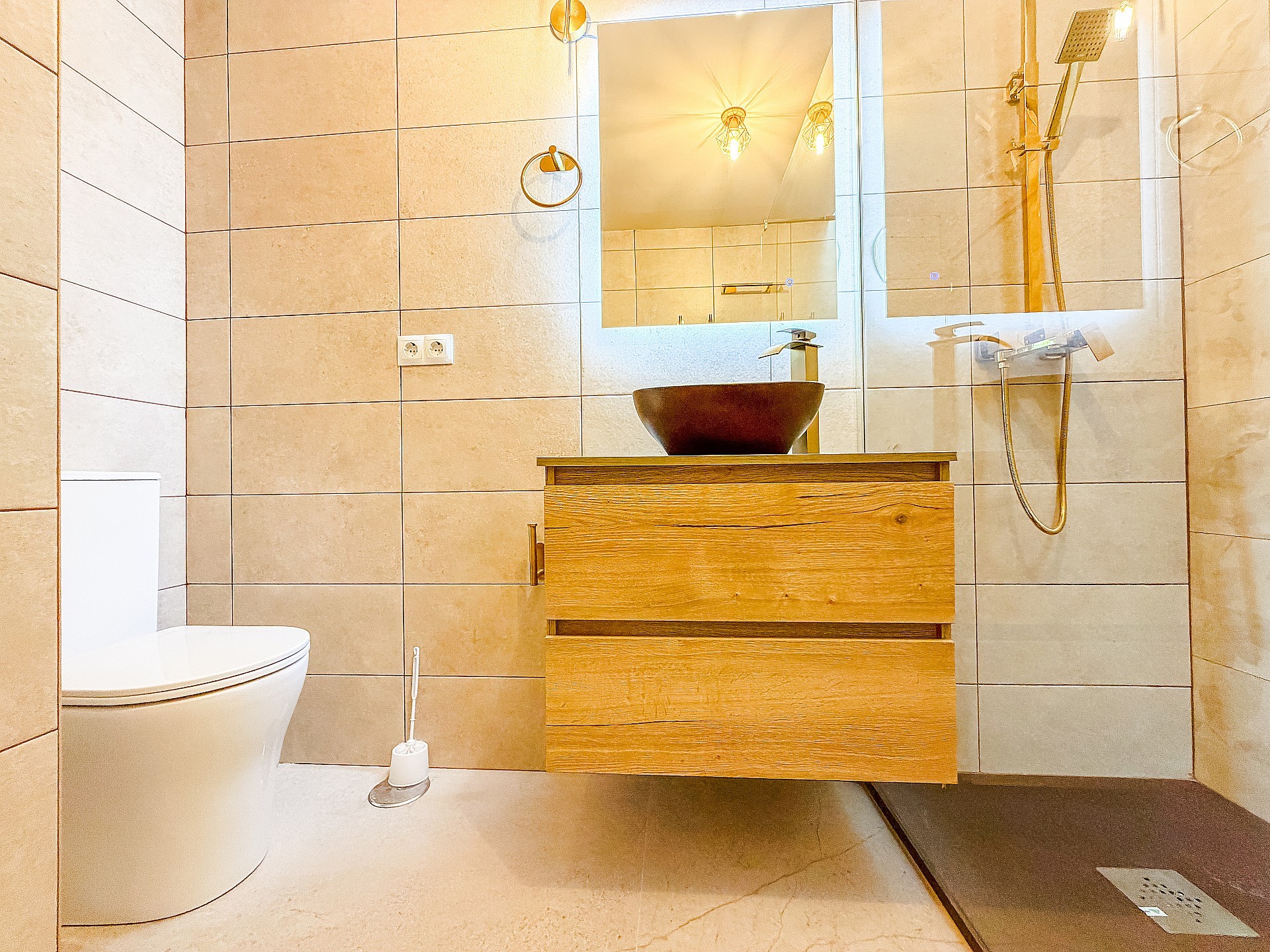 Resale - 2 Bedroom 2 Bathroom Apartment in Elche -  - Alicante