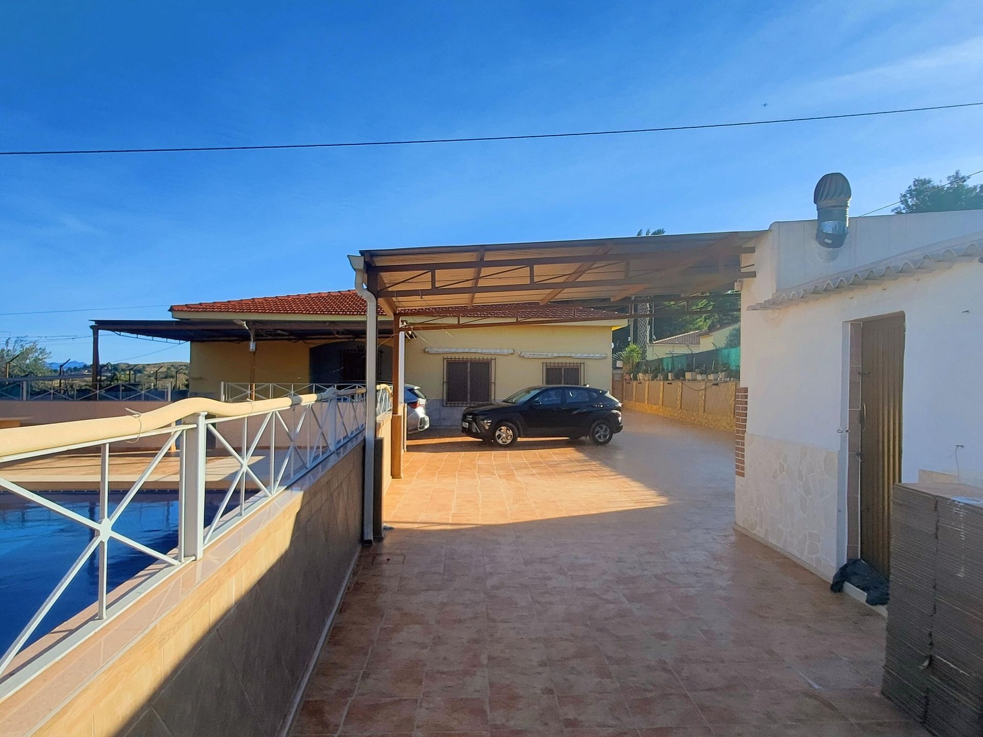 Resale - 6 Bedroom 4 Bathroom Villa in Aspe -  - Alicante