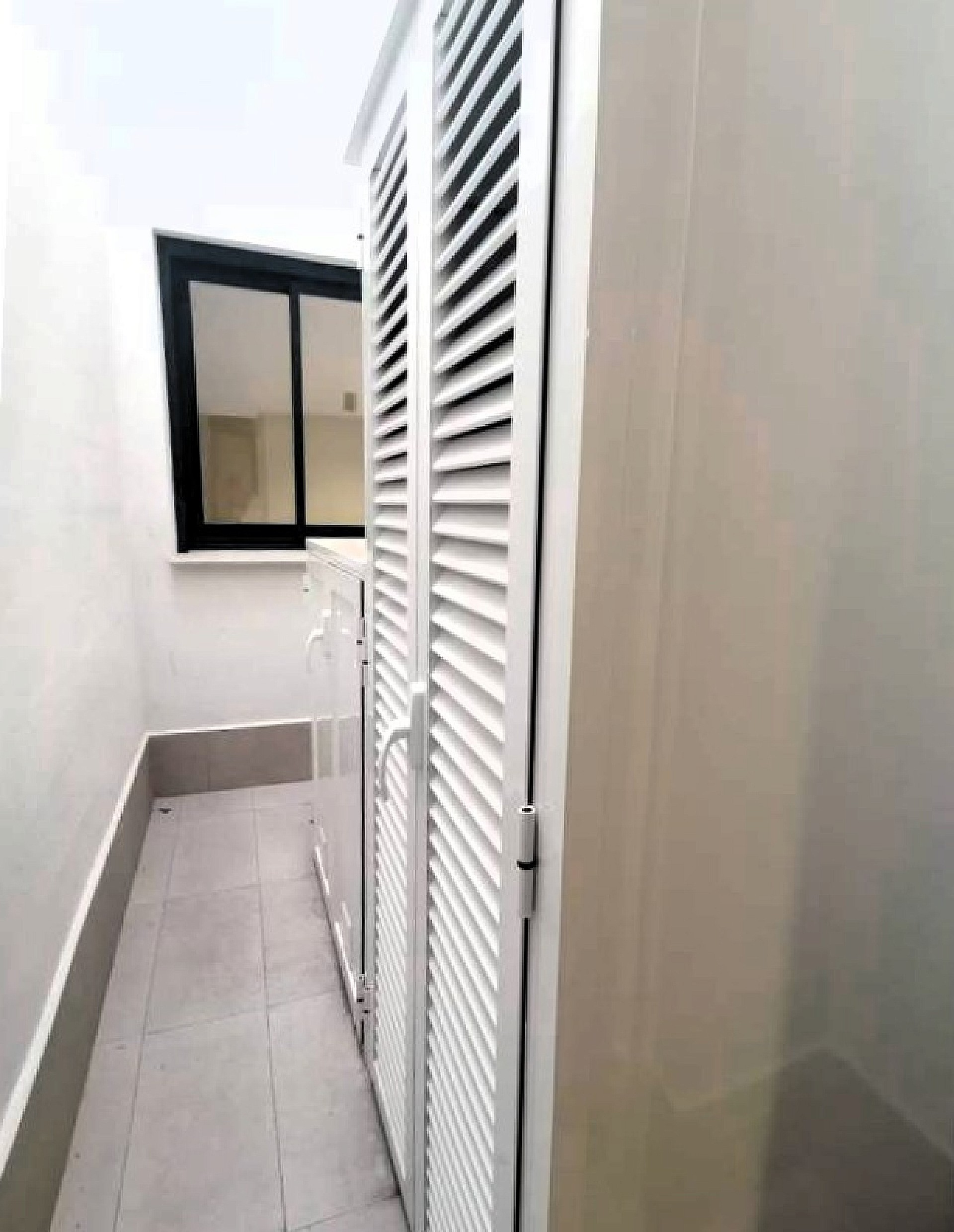 Resale - 2 Bedroom 2 Bathroom Apartment in Torrevieja -  - Alicante