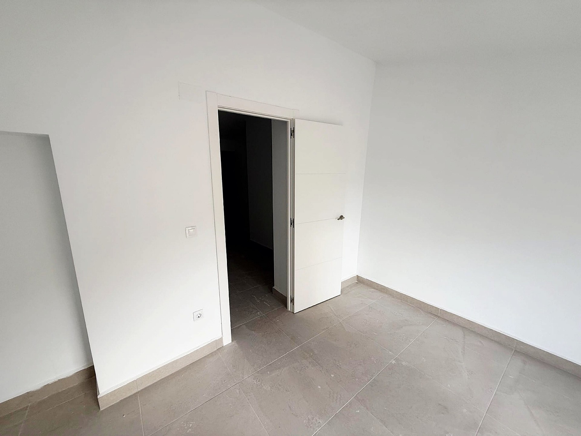 Resale - 3 Bedroom 1 Bathroom Townhouse in Pinoso - , Pinoso, Alicante, Spain - Alicante
