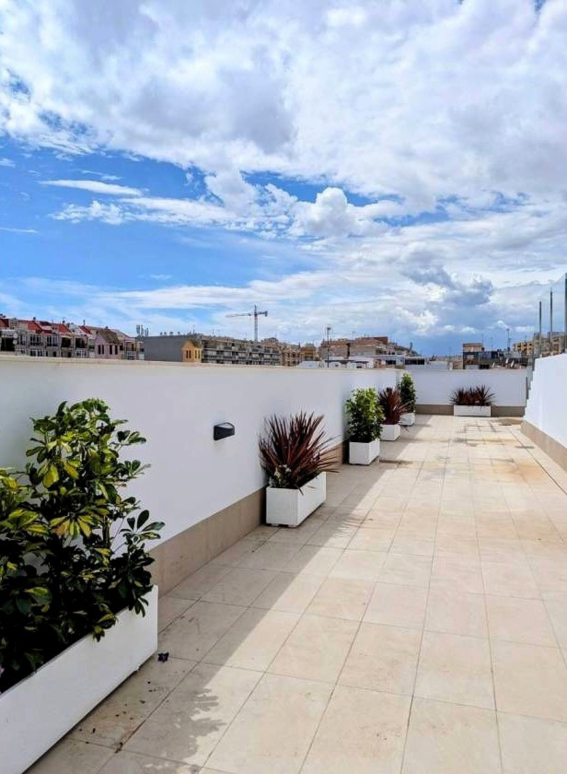 Resale - 1 Bedroom 1 Bathroom Apartment in Torrevieja -  - Alicante