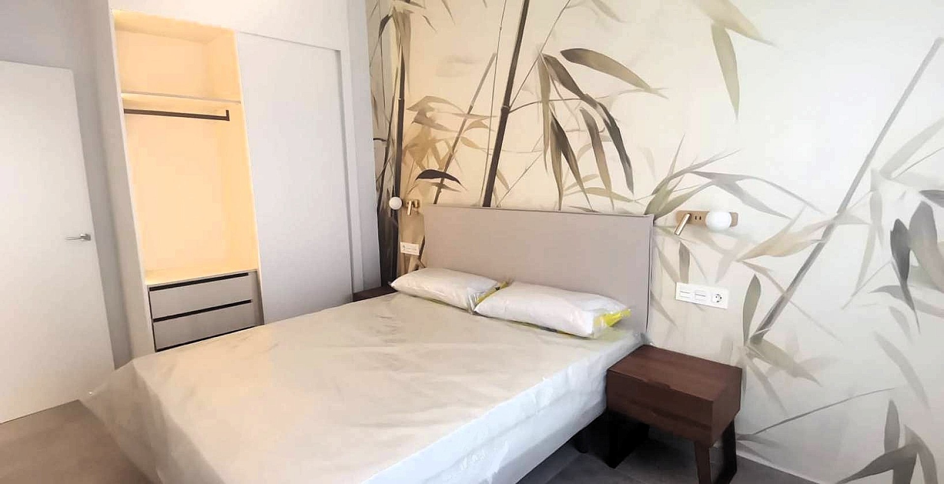 Resale - 1 Bedroom 1 Bathroom Apartment in Torrevieja -  - Alicante