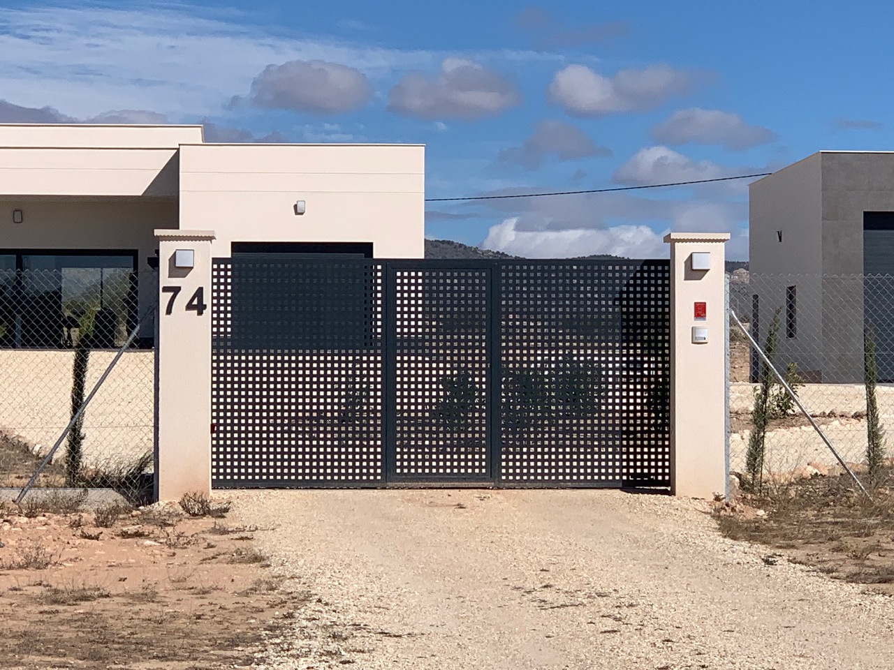 Resale - 4 Bedroom 3 Bathroom Villa in Pinoso - , Pinoso, Alicante, Spain - Alicante