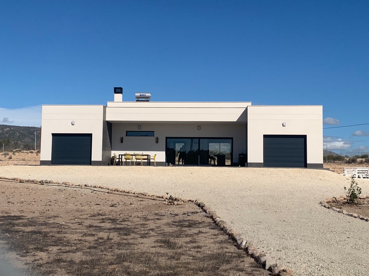 Resale - 4 Bedroom 3 Bathroom Villa in Pinoso - , Pinoso, Alicante, Spain - Alicante