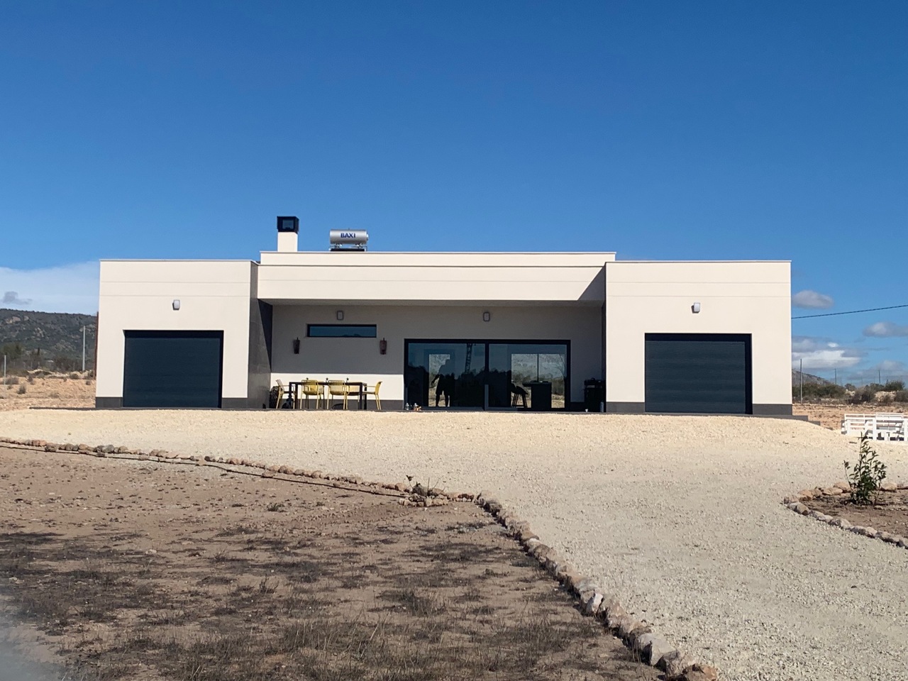 Resale - 4 Bedroom 3 Bathroom Villa in Pinoso - , Pinoso, Alicante, Spain - Alicante