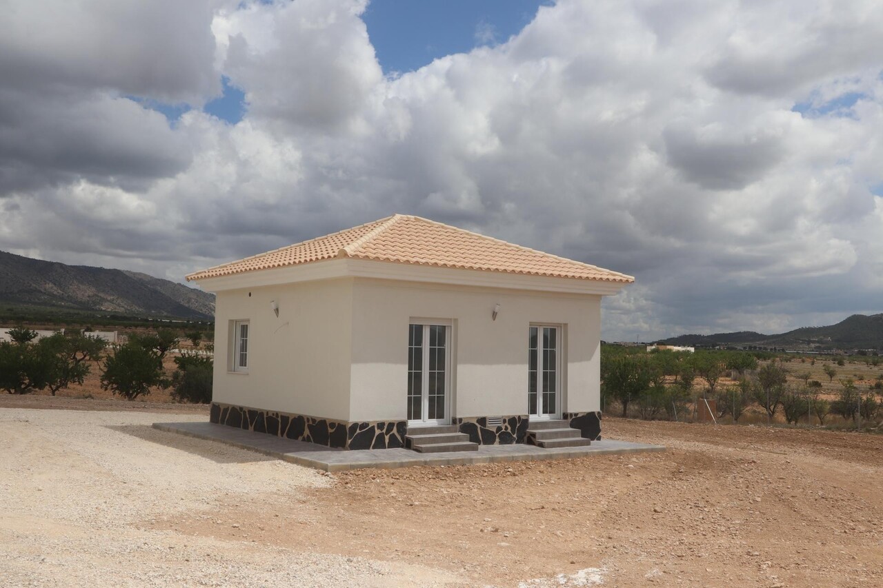 Resale - 4 Bedroom 3 Bathroom Villa in Pinoso - , Pinoso, Alicante, Spain - Alicante