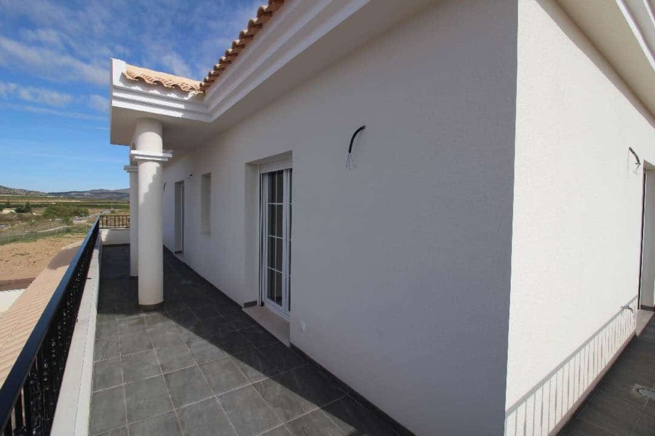 Resale - 4 Bedroom 3 Bathroom Villa in Pinoso - , Pinoso, Alicante, Spain - Alicante
