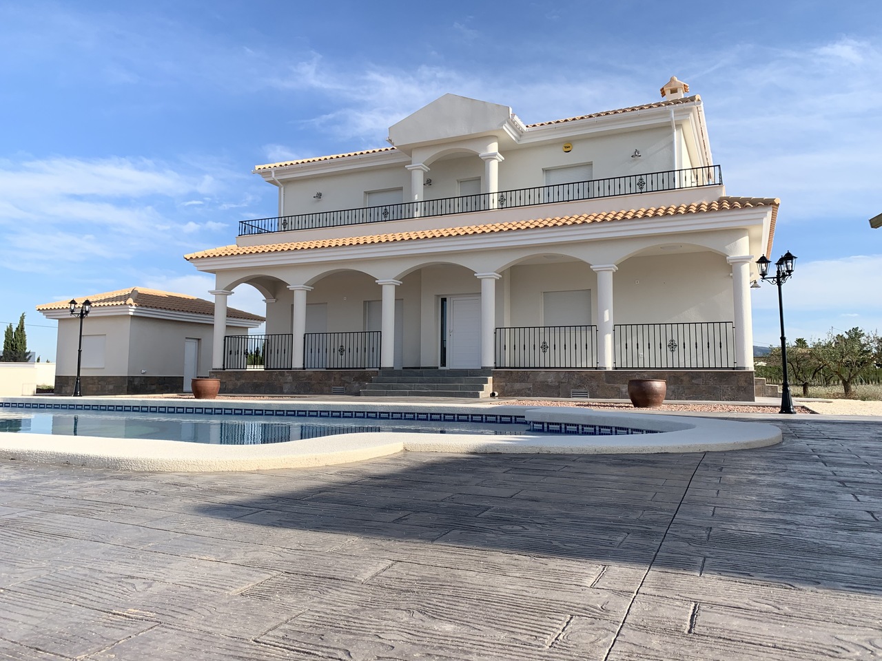 Resale - 4 Bedroom 3 Bathroom Villa in Pinoso - , Pinoso, Alicante, Spain - Alicante