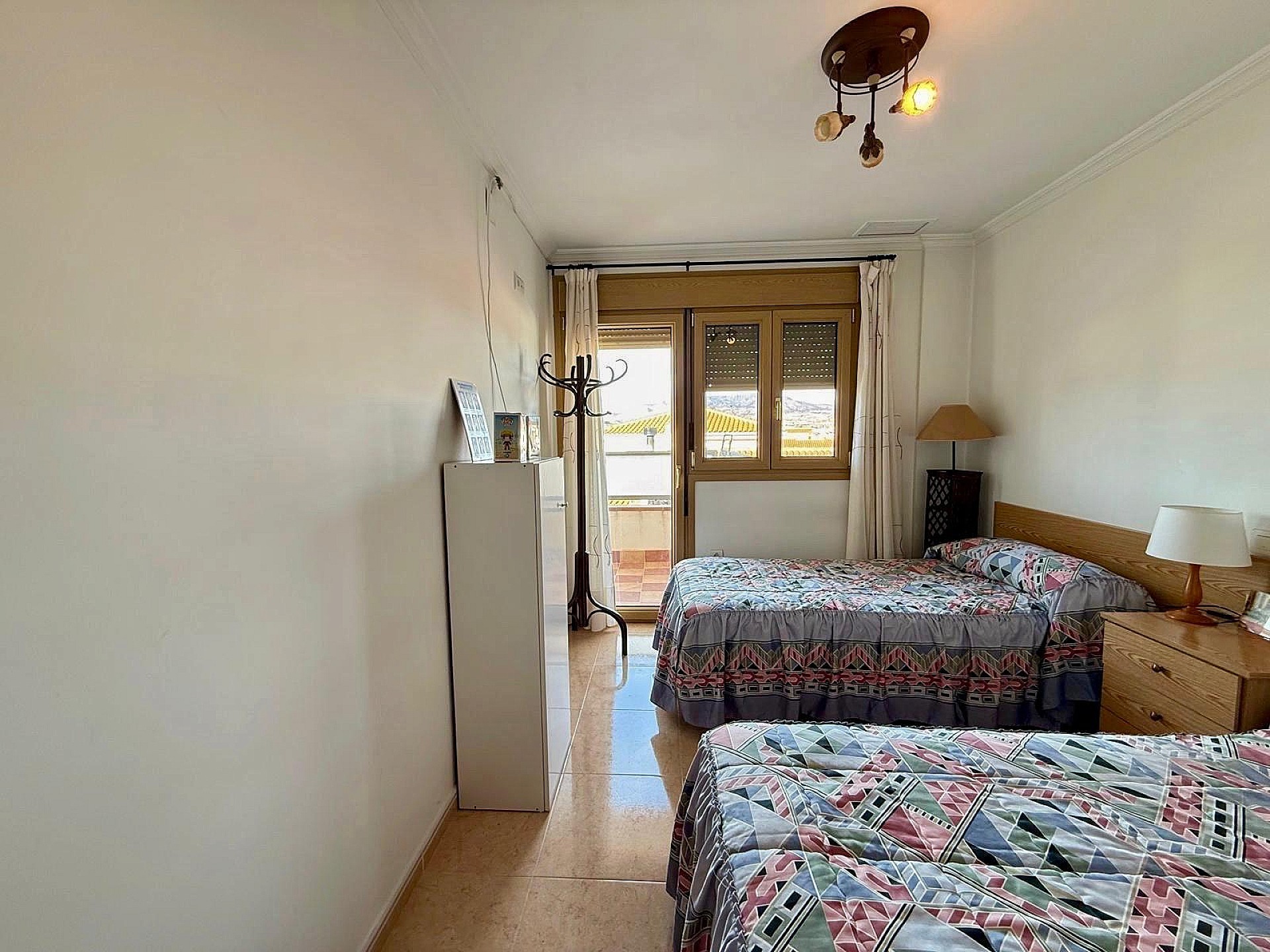 Resale - 5 Bedroom 3 Bathroom Townhouse in Pinoso -  - Alicante