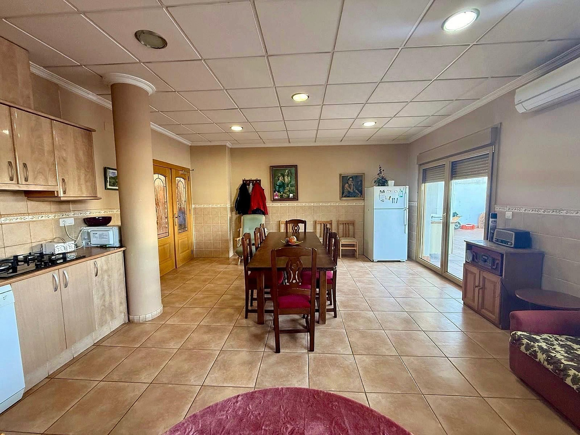 Resale - 5 Bedroom 3 Bathroom Townhouse in Pinoso -  - Alicante