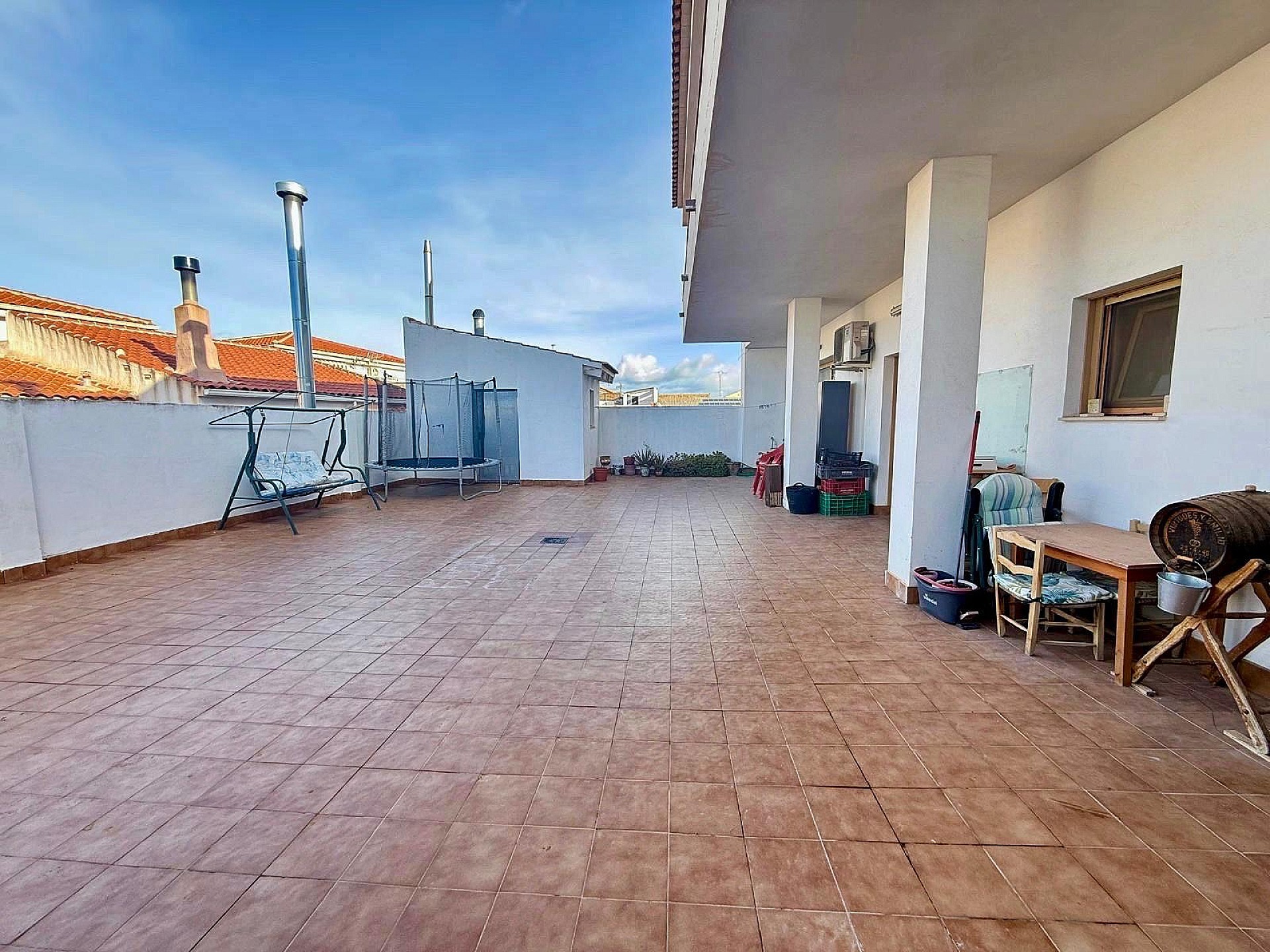 Resale - 5 Bedroom 3 Bathroom Townhouse in Pinoso -  - Alicante