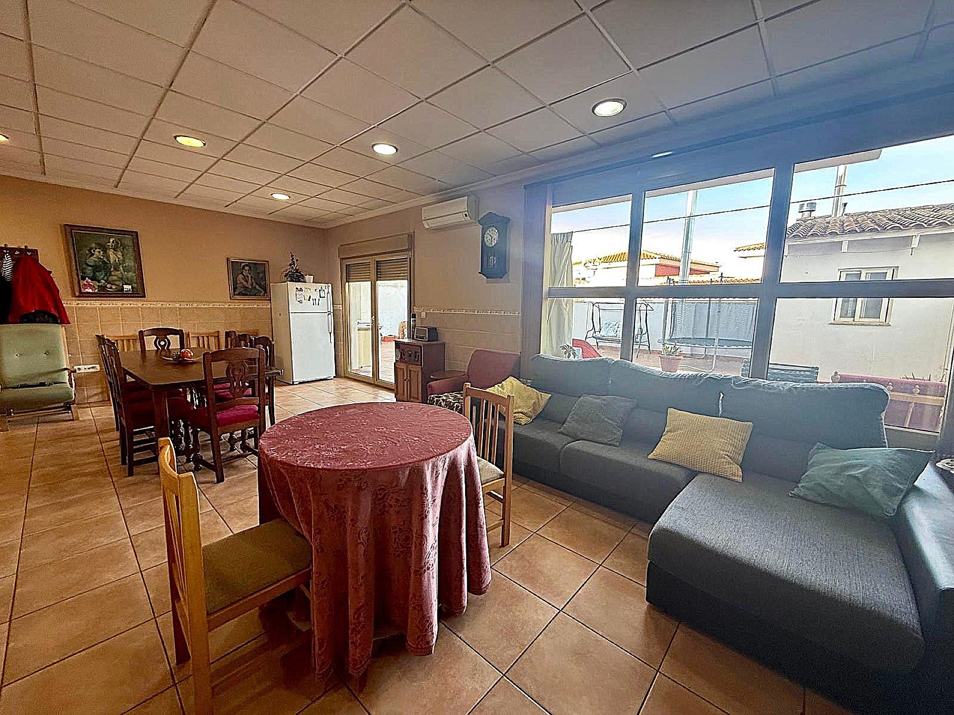 Resale - 5 Bedroom 3 Bathroom Townhouse in Pinoso -  - Alicante