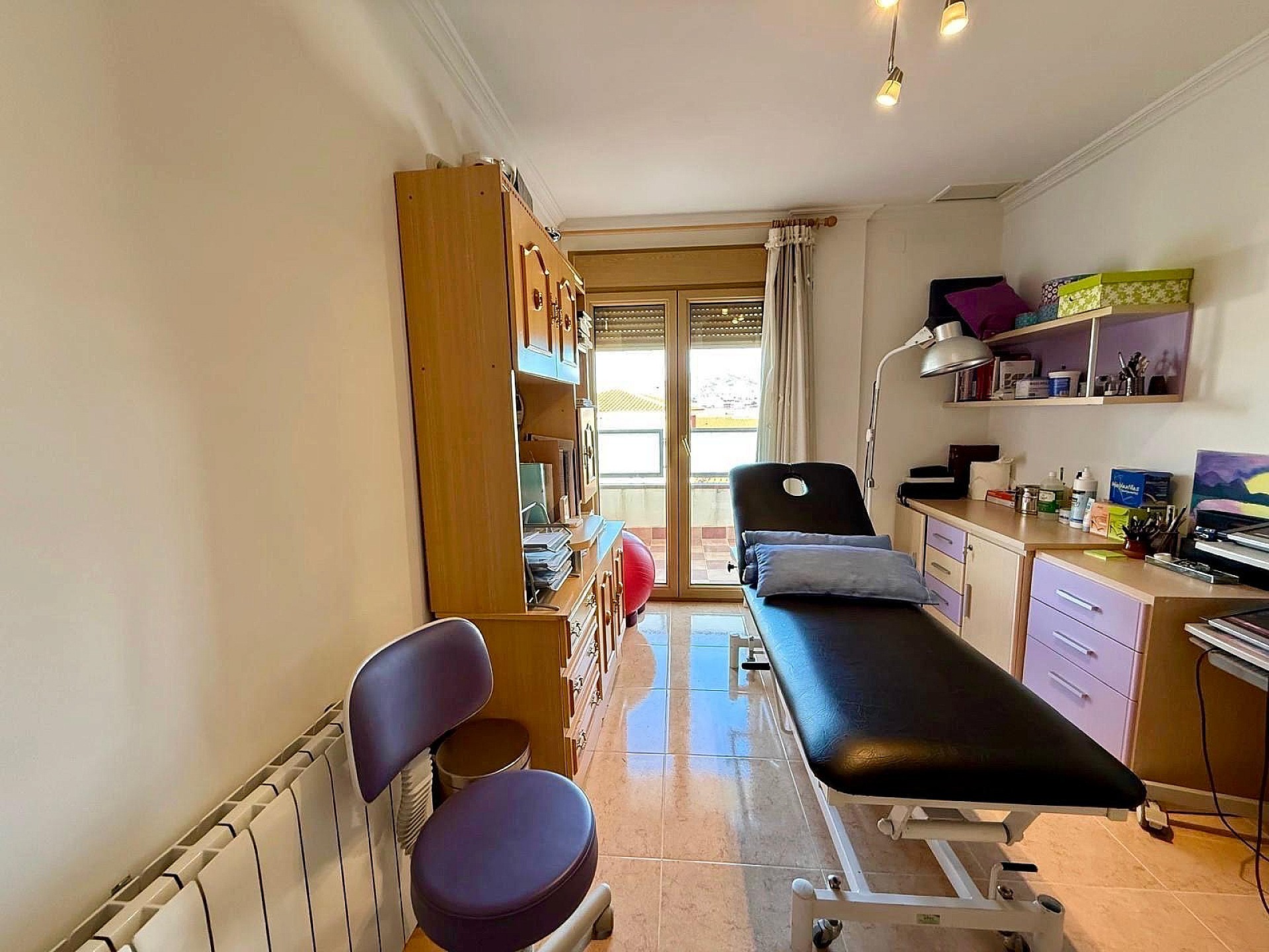 Resale - 5 Bedroom 3 Bathroom Townhouse in Pinoso -  - Alicante