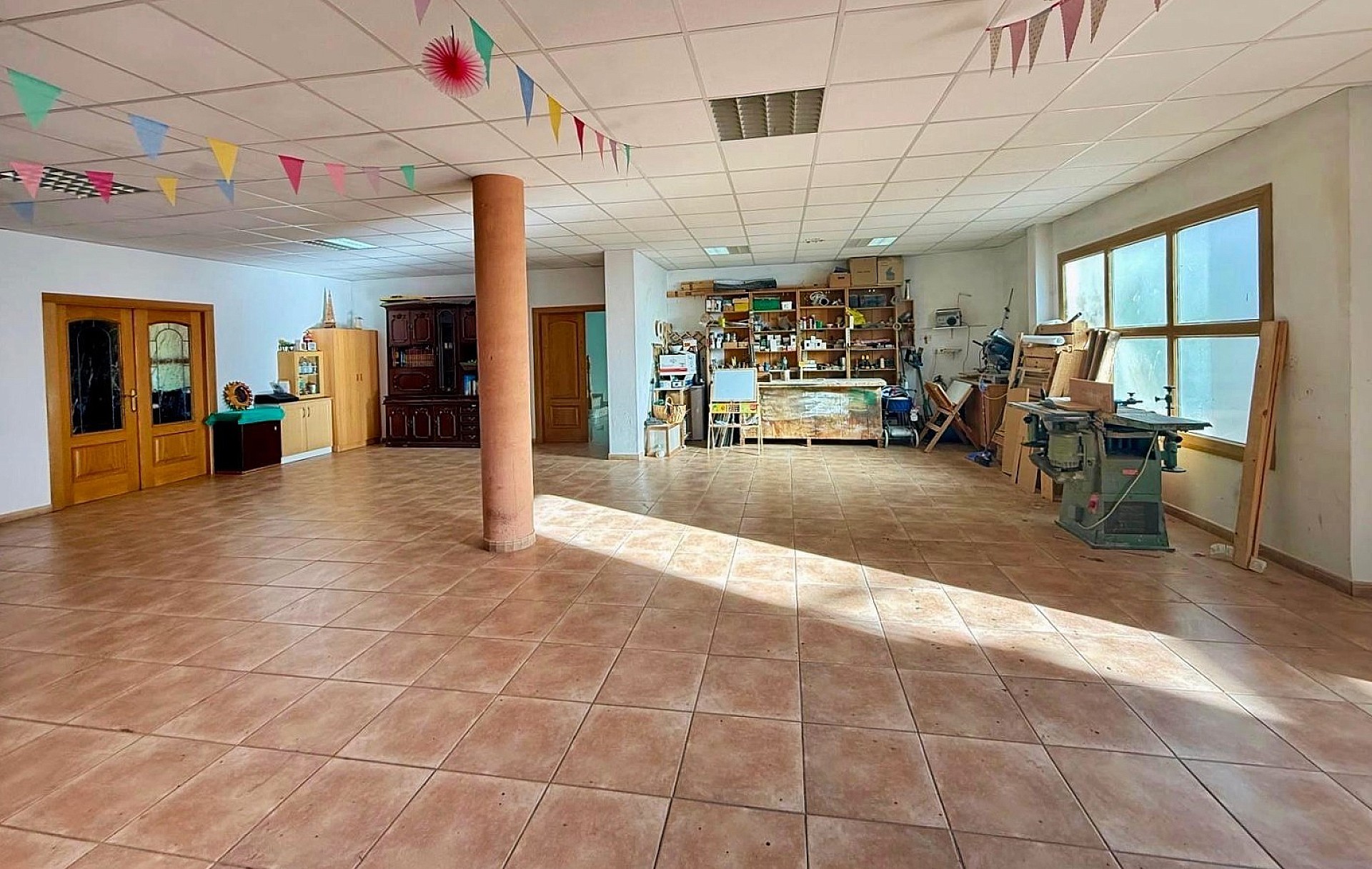 Resale - 5 Bedroom 3 Bathroom Townhouse in Pinoso -  - Alicante