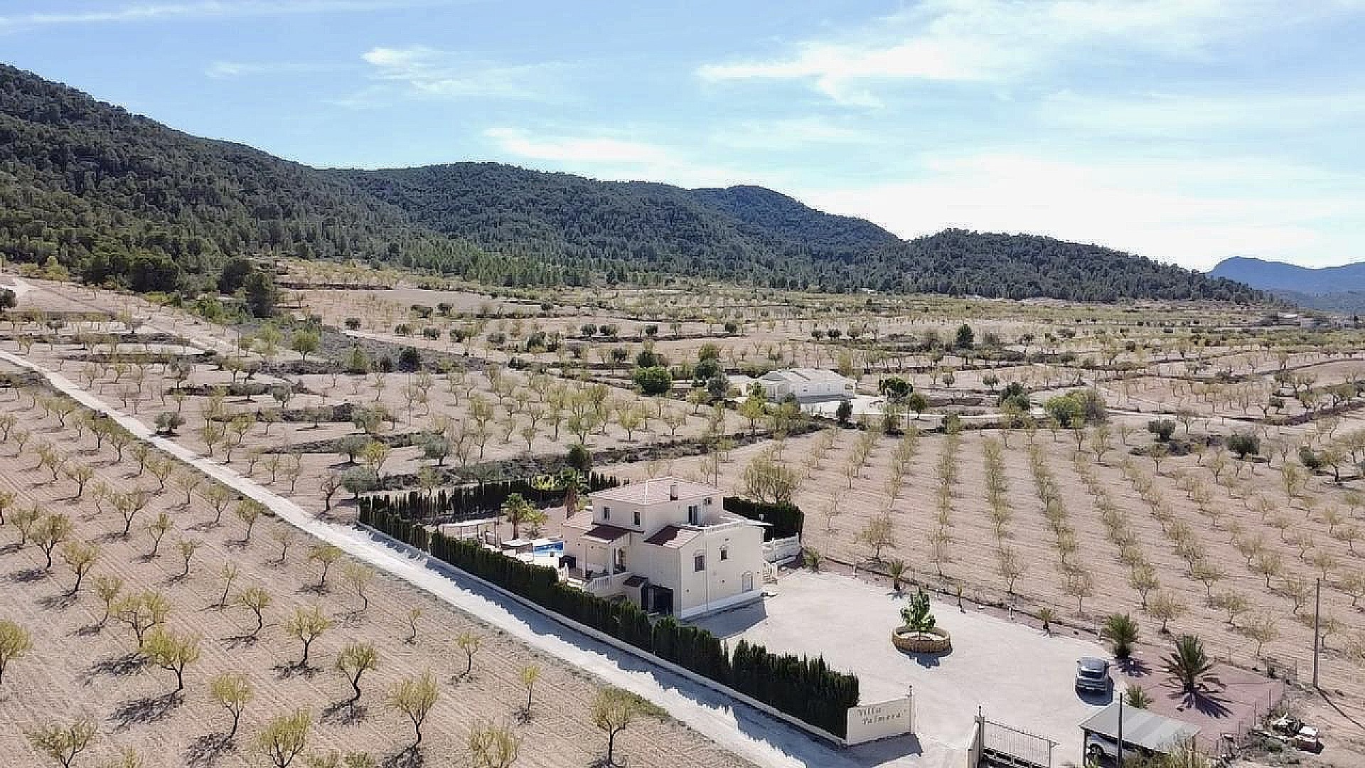 Resale - 4 Bedroom 3 Bathroom Villa in La Zarza -  - Murcia