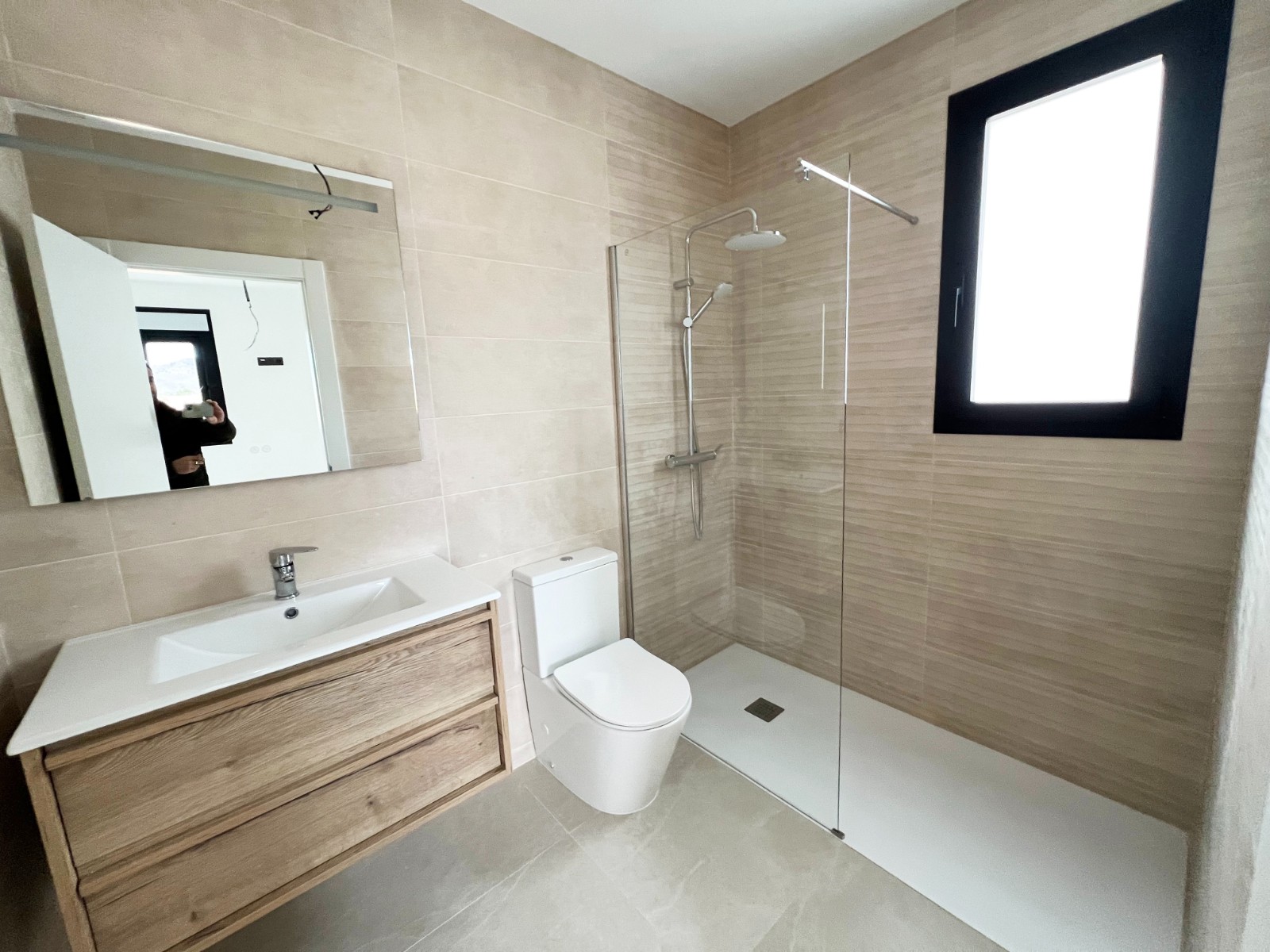 Resale - 3 Bedroom 3 Bathroom Villa in Aspe -  - Alicante