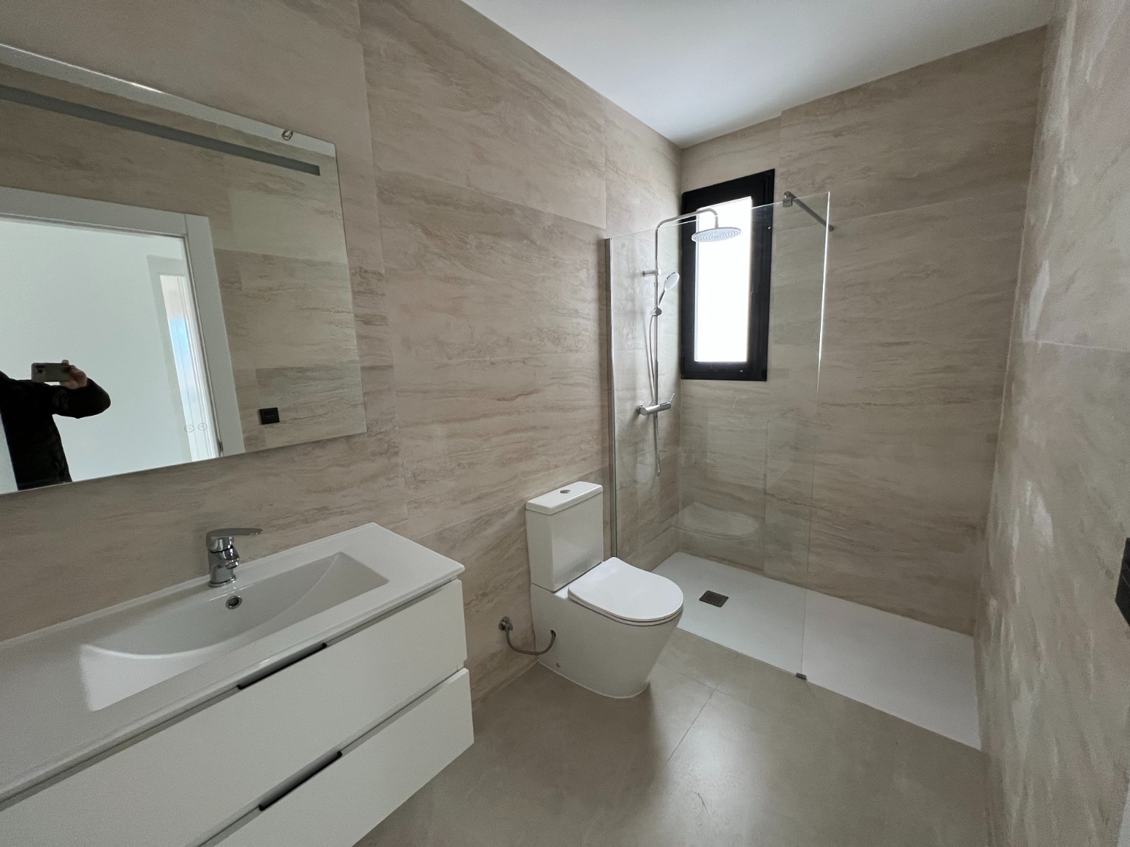 Resale - 3 Bedroom 3 Bathroom Villa in Aspe -  - Alicante