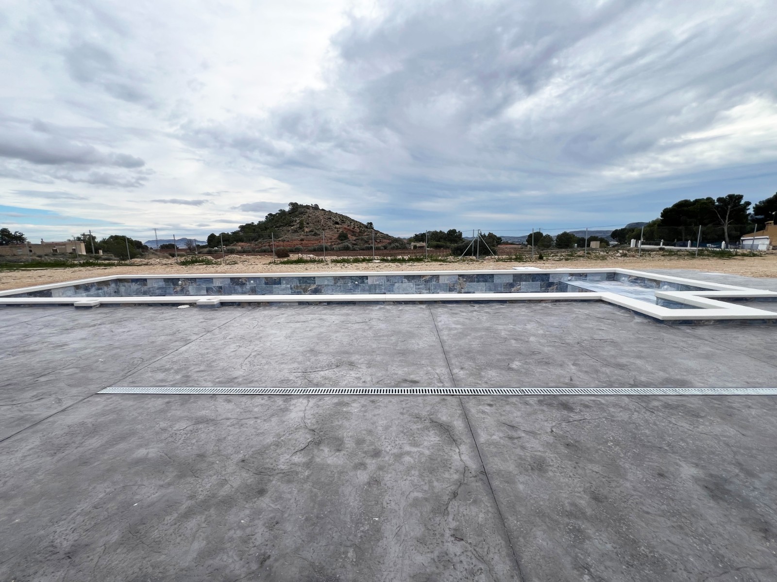 Resale - 3 Bedroom 3 Bathroom Villa in Aspe -  - Alicante
