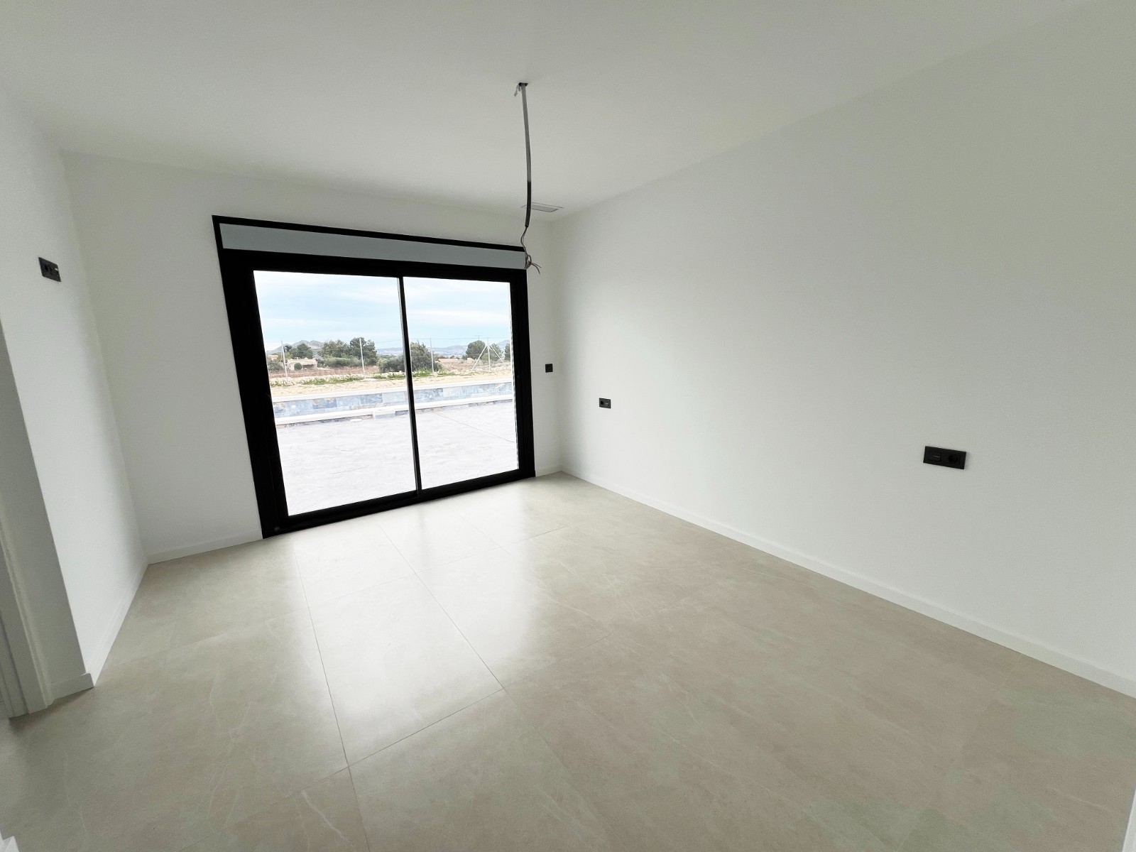 Resale - 3 Bedroom 3 Bathroom Villa in Aspe -  - Alicante