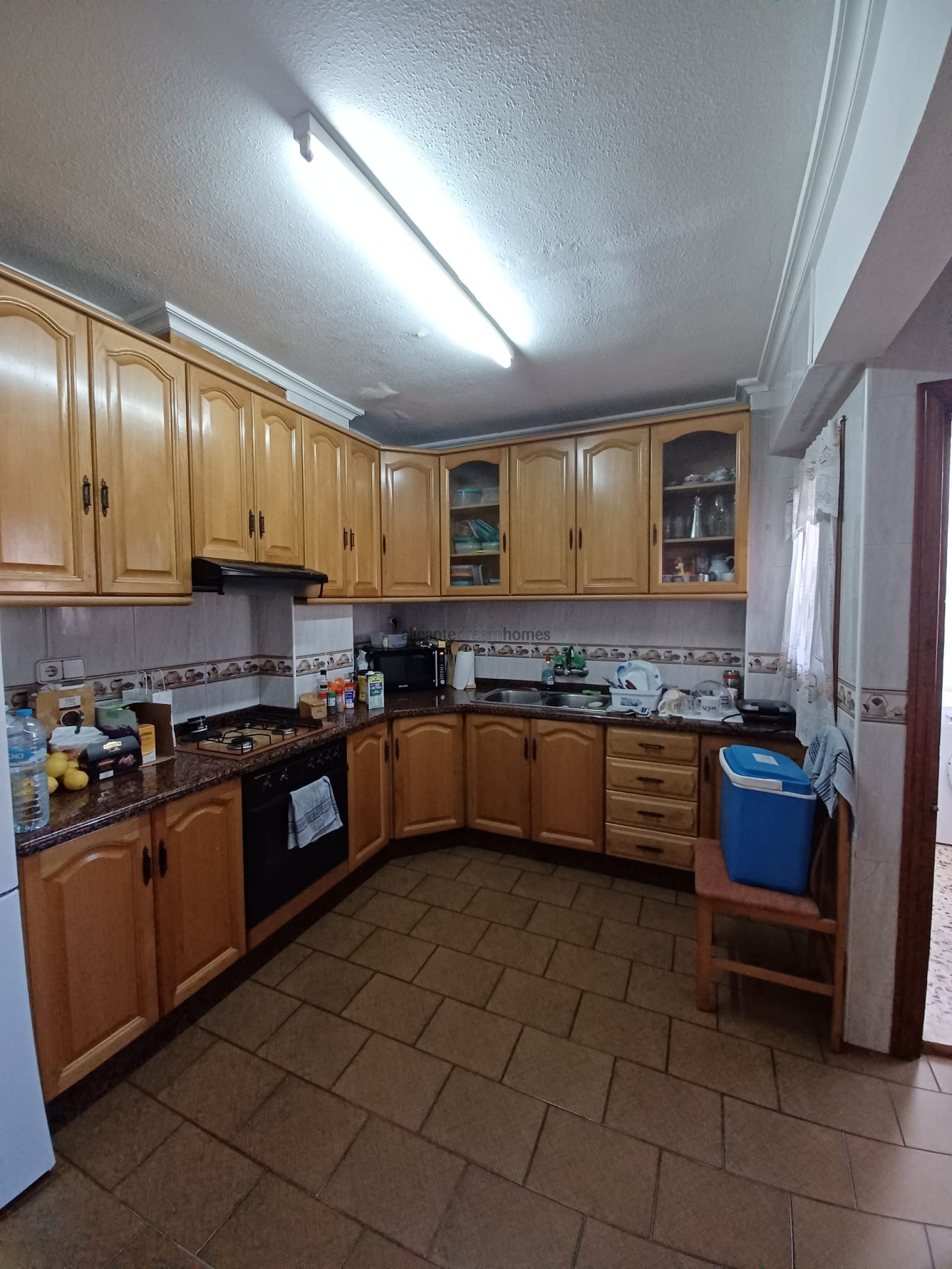 Resale - 3 Bedroom 1 Bathroom Apartment in Pinoso -  - Alicante