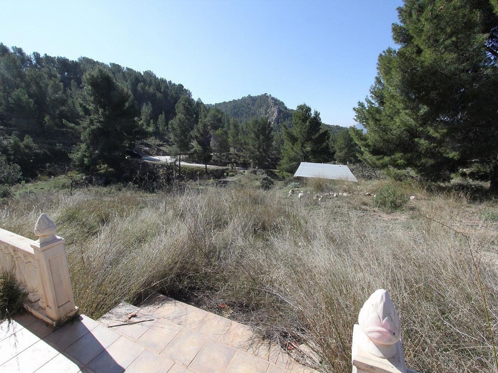 Resale - 3 Bedroom 2 Bathroom Villa in Petrer -  - Alicante