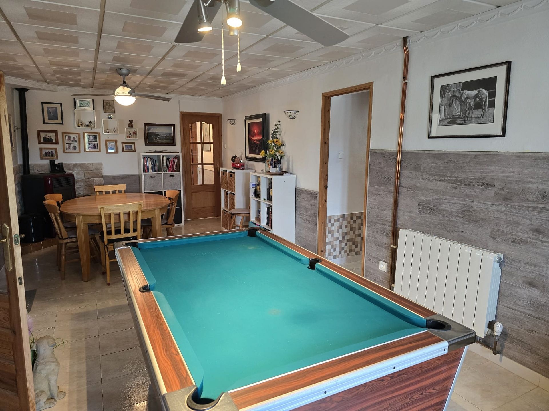 Resale - 5 Bedroom 3 Bathroom Villa in Villena -  - Alicante