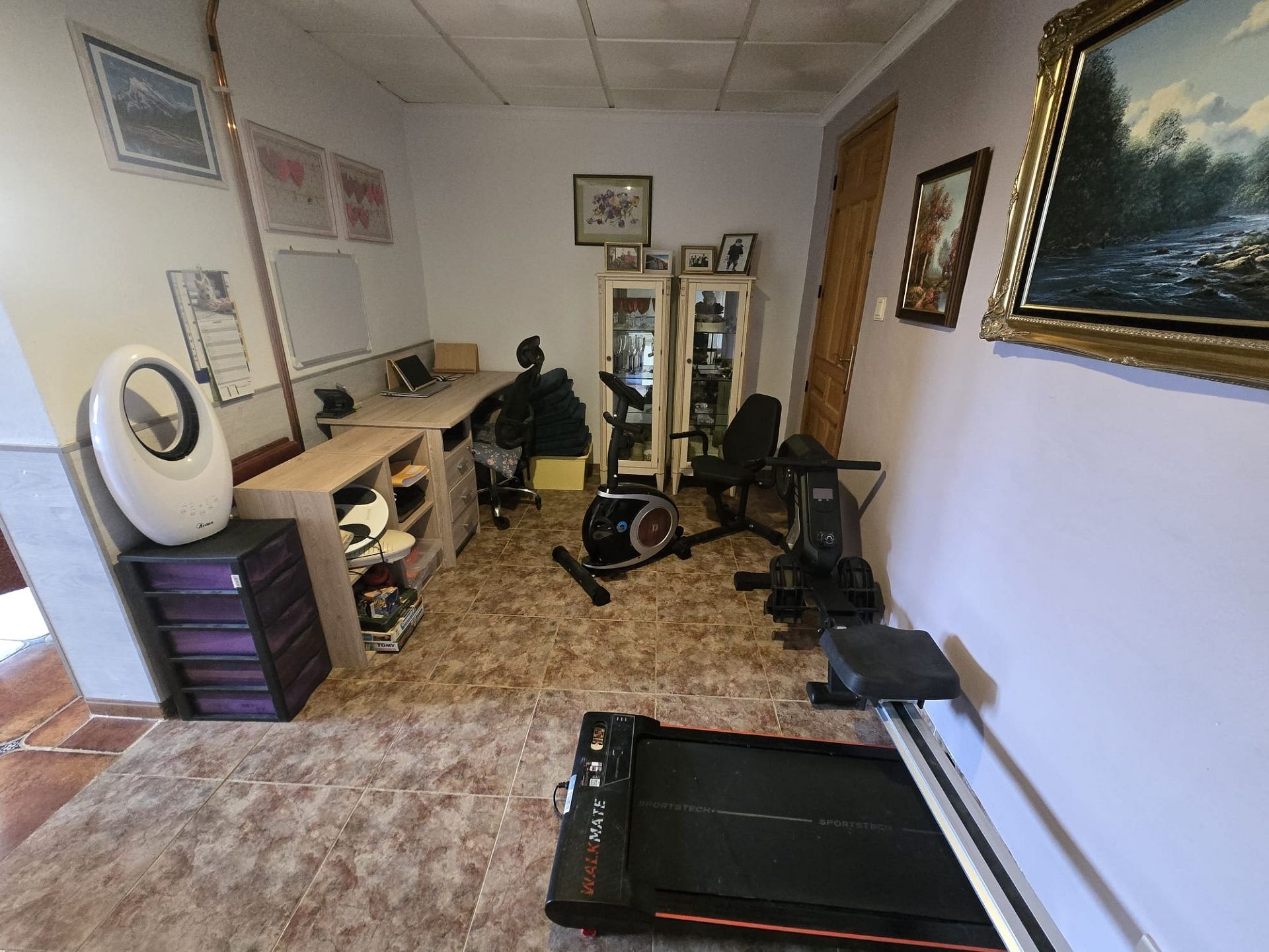 Resale - 5 Bedroom 3 Bathroom Villa in Villena -  - Alicante