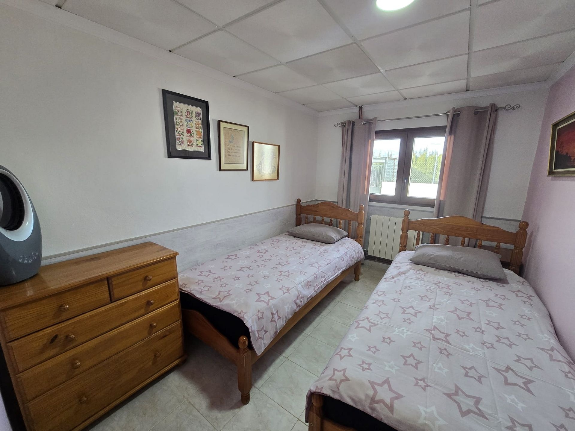Resale - 5 Bedroom 3 Bathroom Villa in Villena -  - Alicante