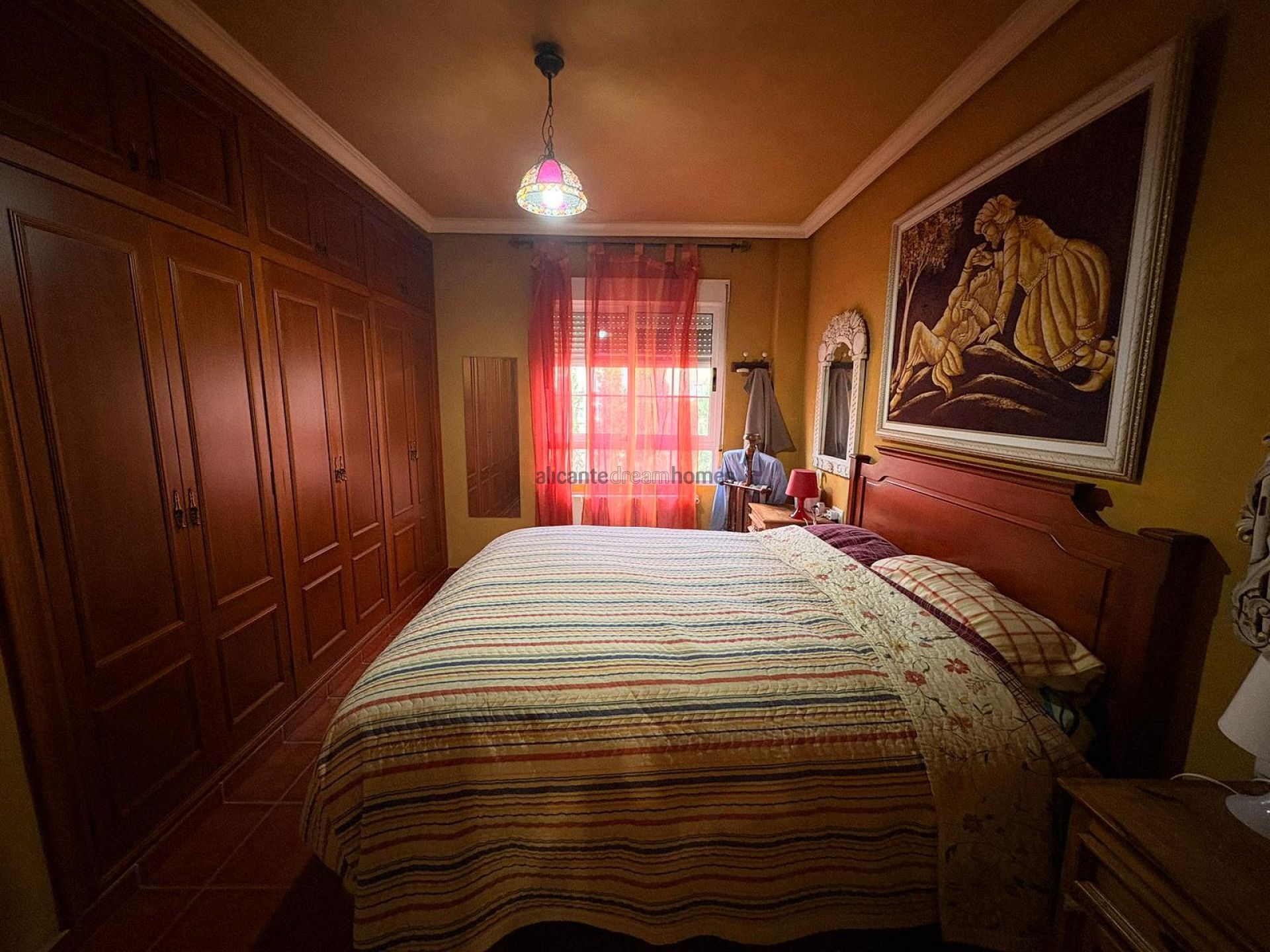 Resale - 3 Bedroom 3 Bathroom Semi-detached in Elda -  - Alicante