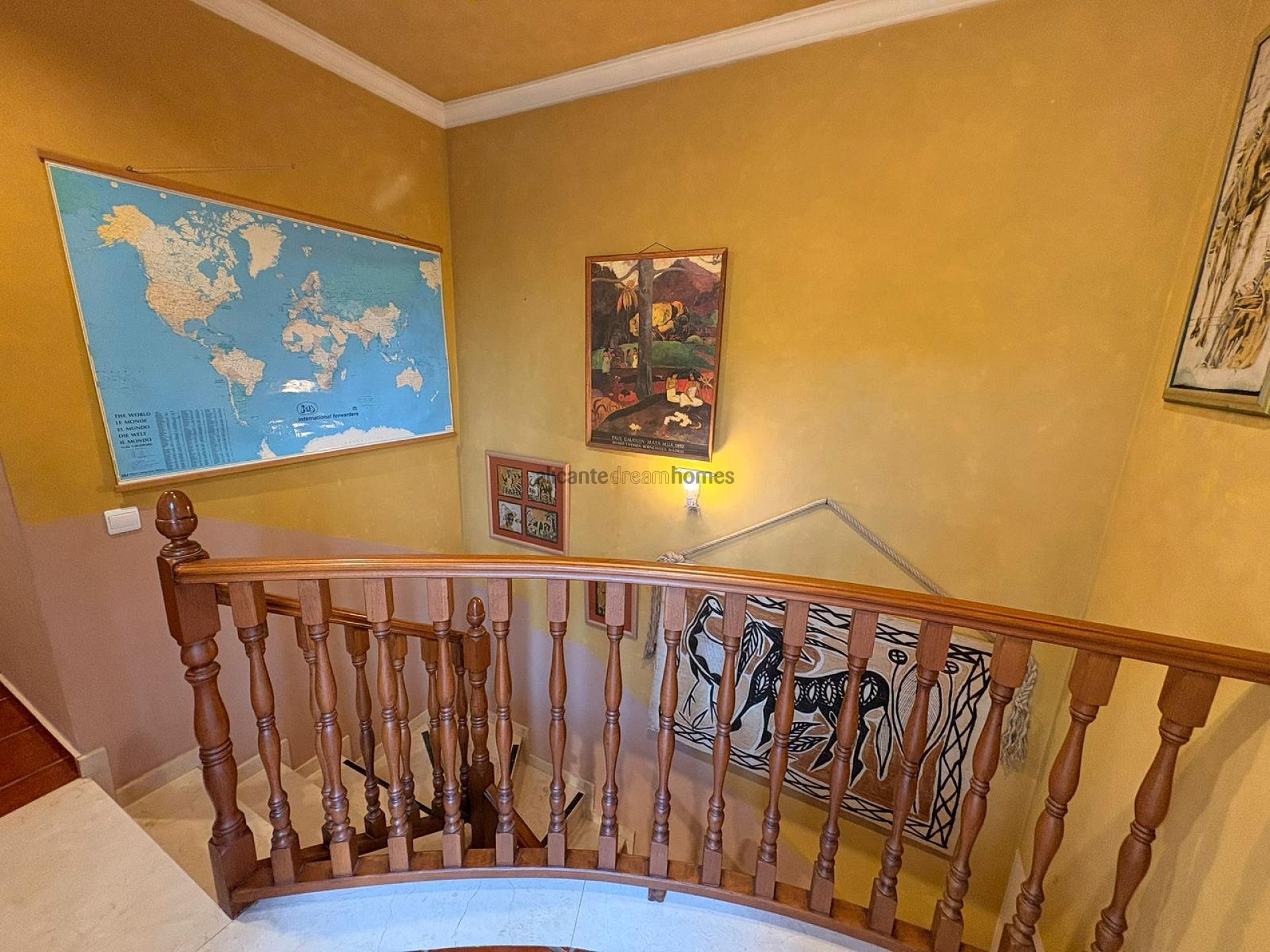 Resale - 3 Bedroom 3 Bathroom Semi-detached in Elda -  - Alicante