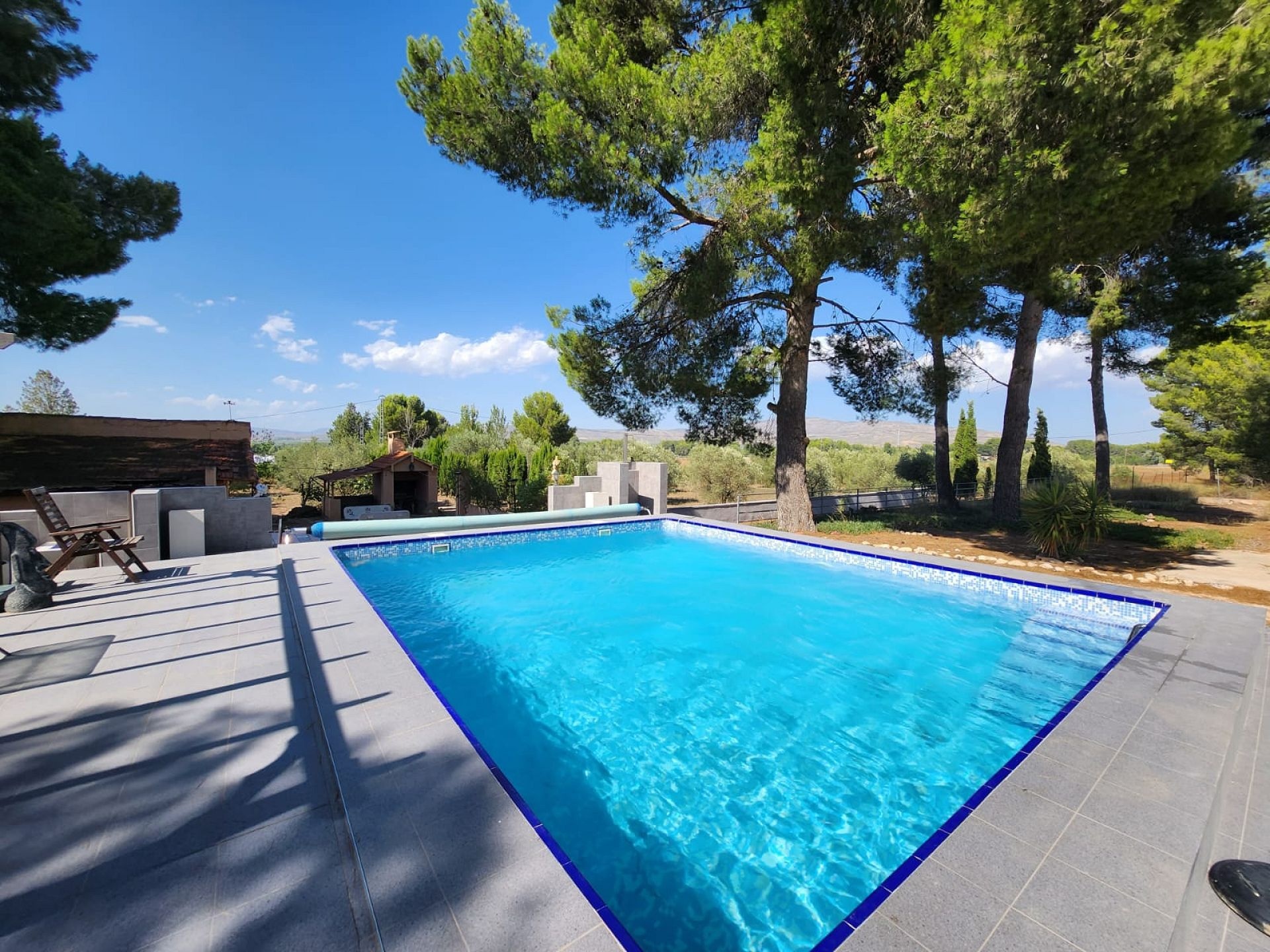 Resale - 4 Bedroom 2 Bathroom Villa in Villena -  - Alicante