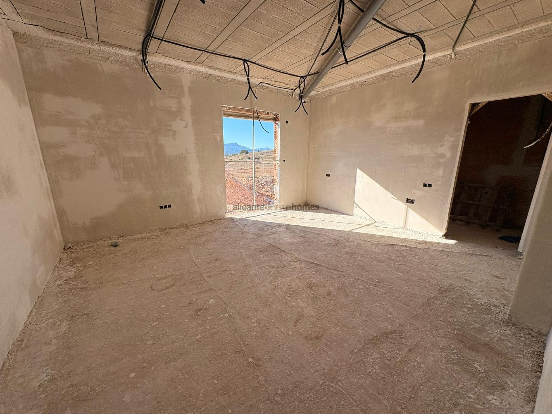 Resale - 3 Bedroom 3 Bathroom Villa in Torre Del Rico -  - Murcia