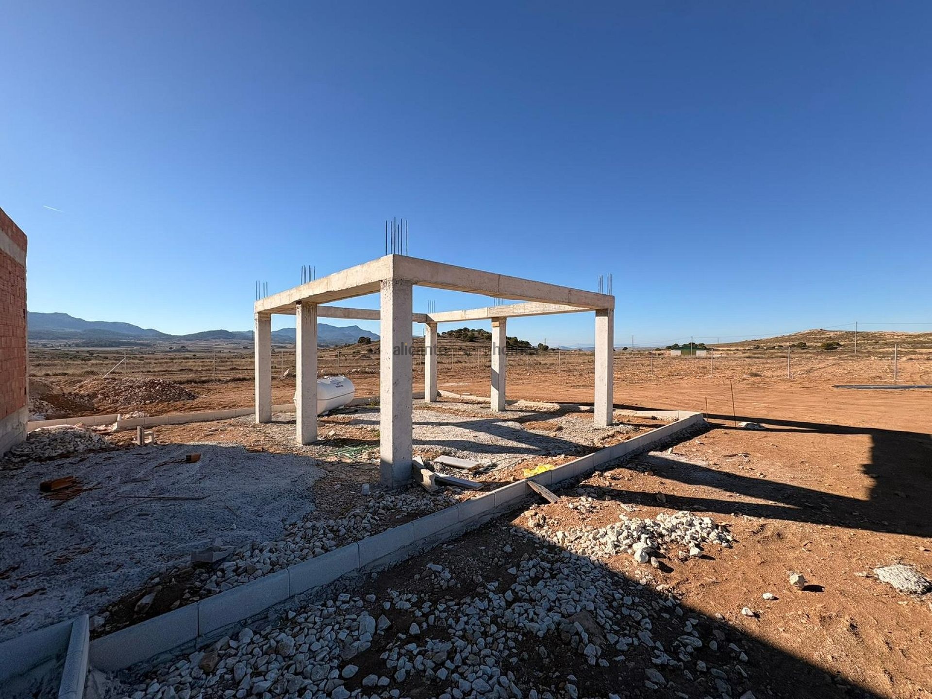 Resale - 3 Bedroom 3 Bathroom Villa in Torre Del Rico -  - Murcia