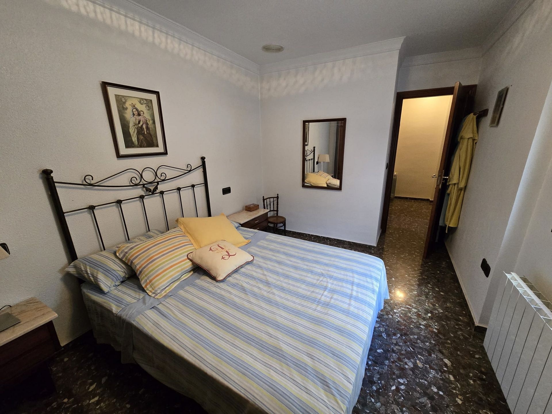Resale - 6 Bedroom 3 Bathroom Townhouse in Salinas -  - Alicante