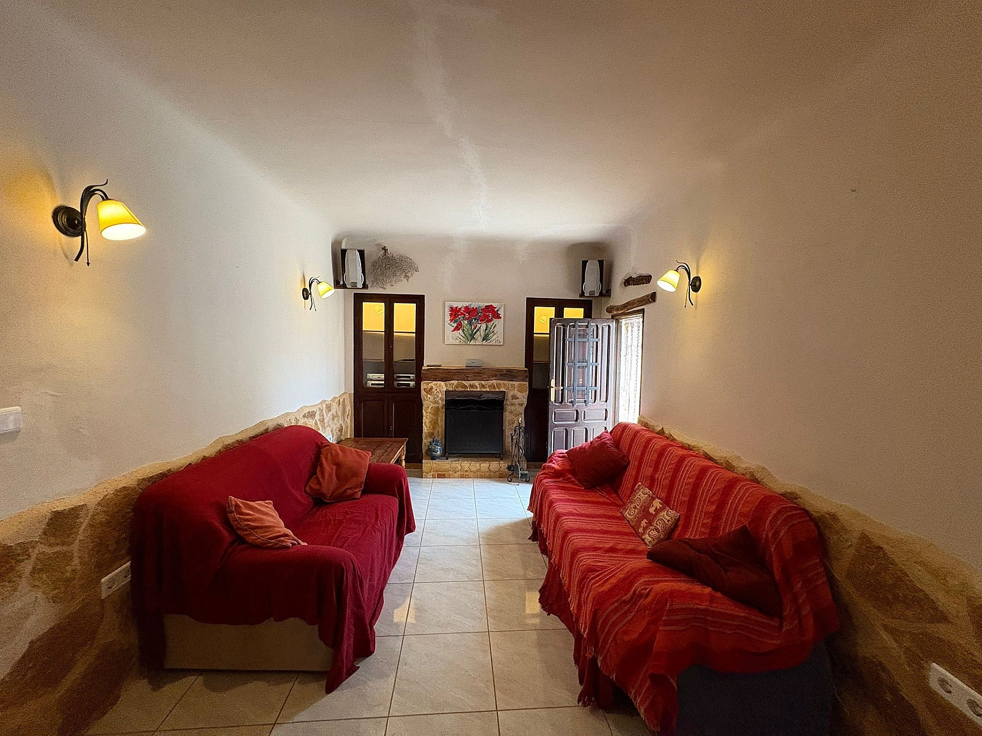 Resale - 6 Bedroom 2 Bathroom Semi-detached in Pinoso -  - Alicante