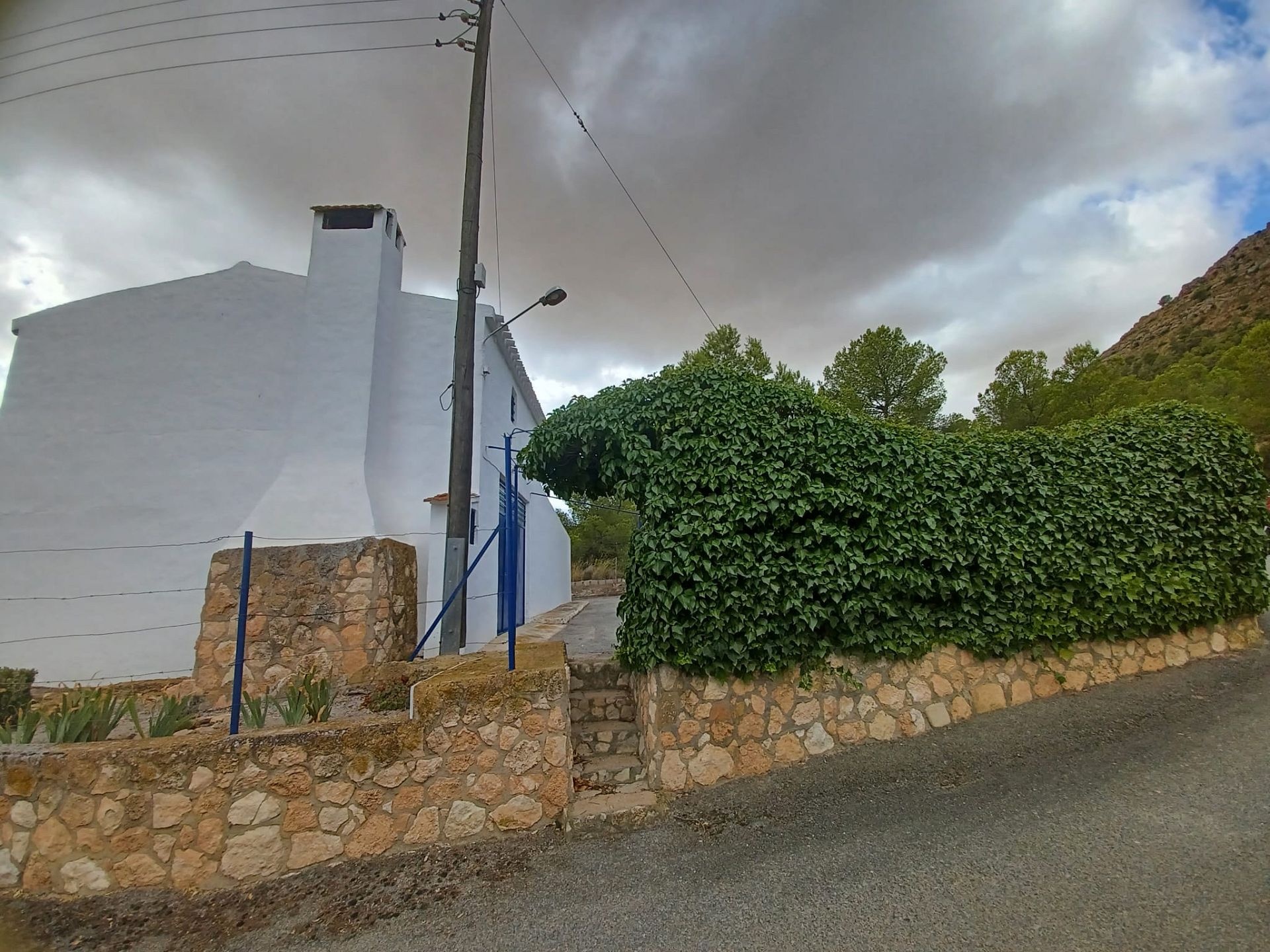 Resale - 3 Bedroom 1 Bathroom Country house in Yecla -  - Murcia