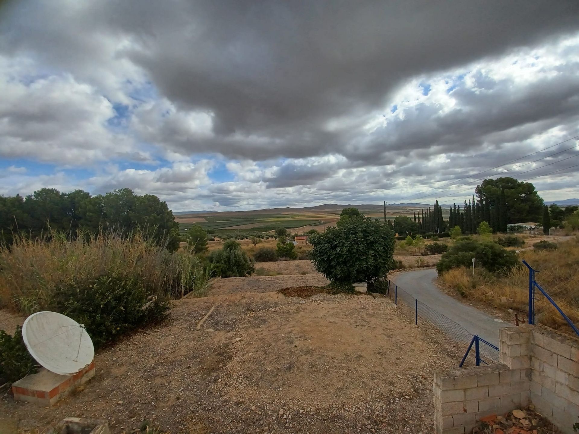 Resale - 3 Bedroom 1 Bathroom Country house in Yecla -  - Murcia