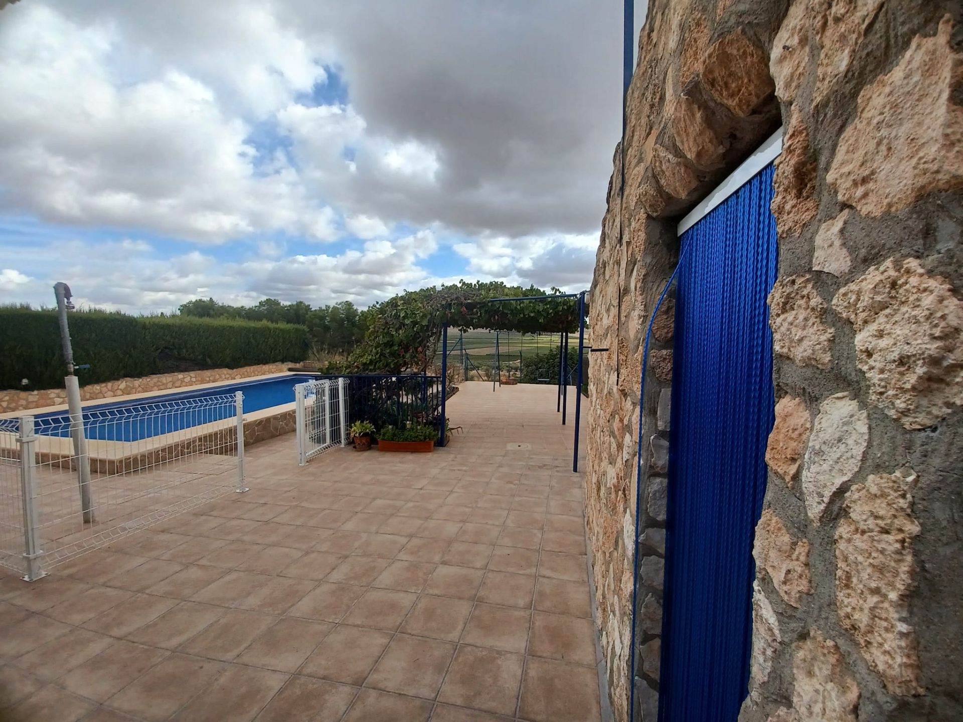 Resale - 3 Bedroom 1 Bathroom Country house in Yecla -  - Murcia