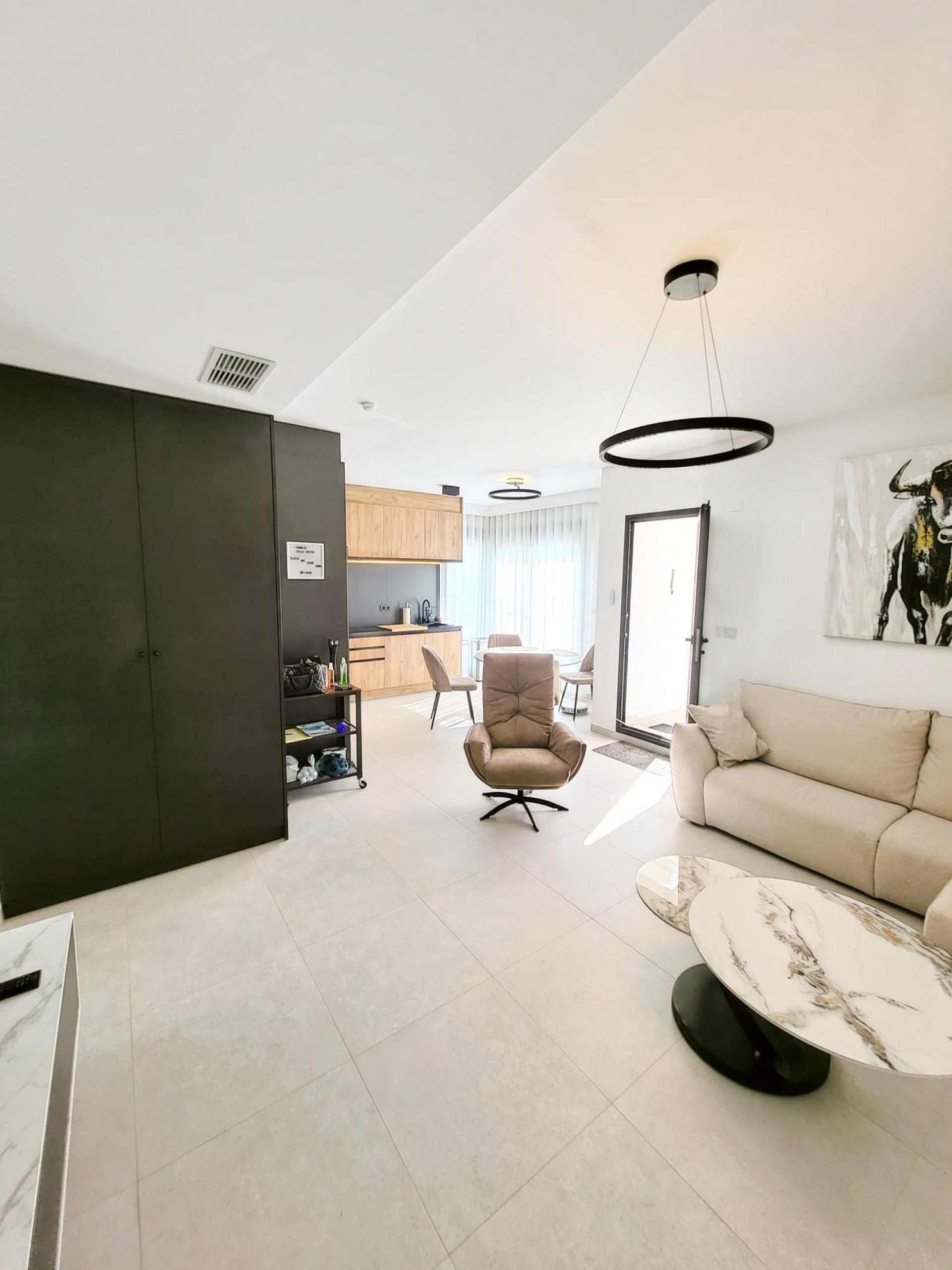Resale - 2 Bedroom 2 Bathroom Apartment in San Miguel de Salinas -  - Alicante