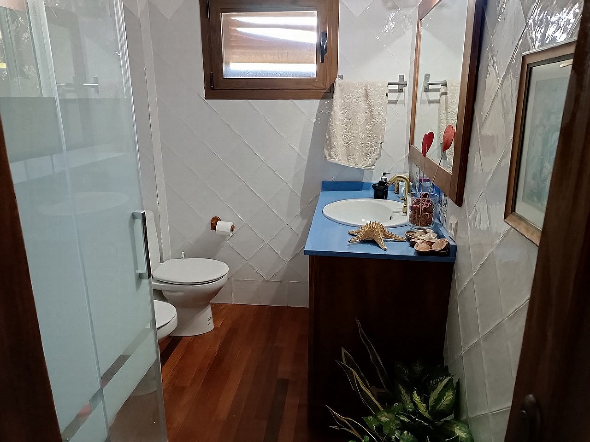 Resale - 7 Bedroom 4 Bathroom Wooden House in Yecla -  - Murcia