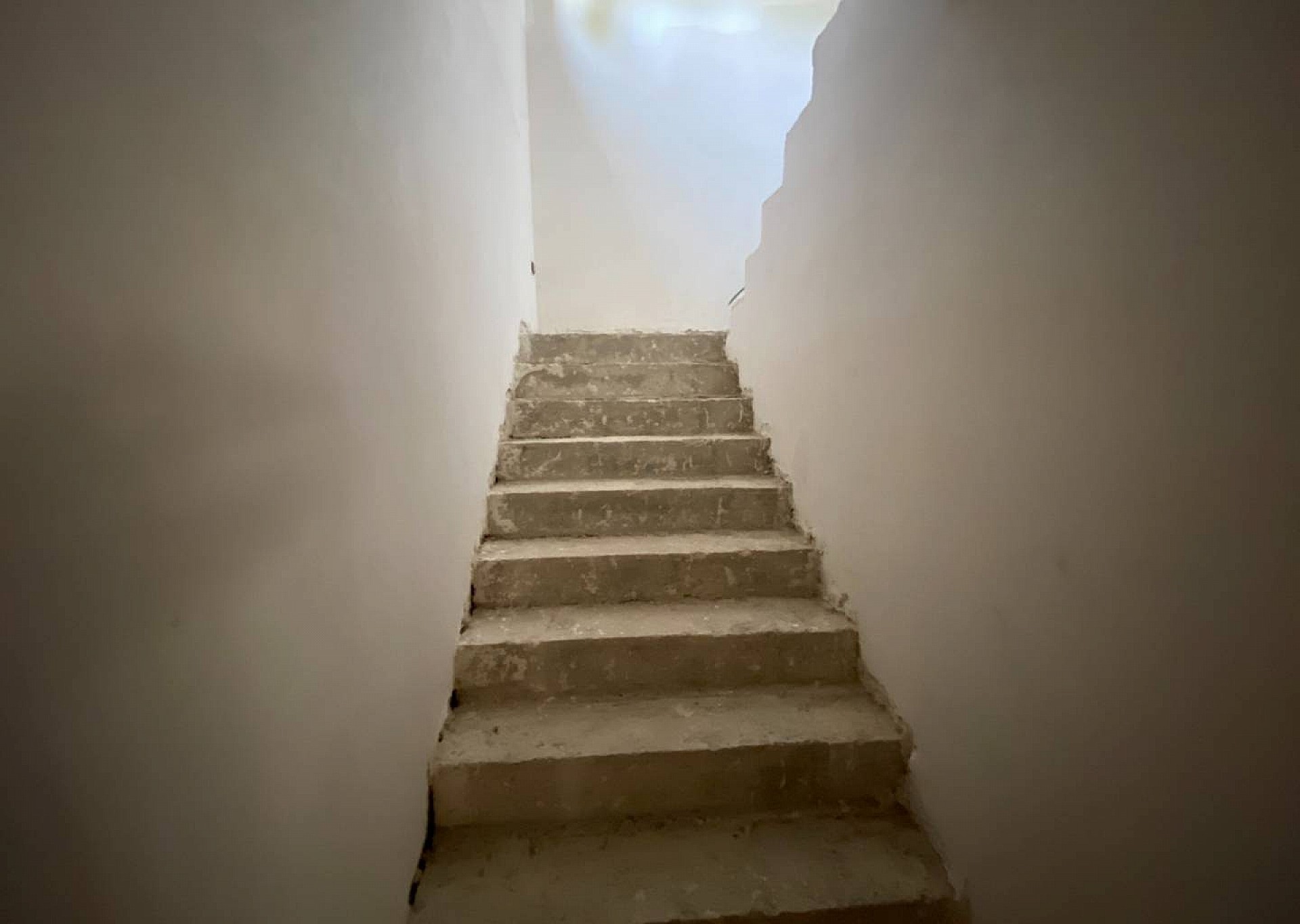 Resale - 5 Bedroom 3 Bathroom Villa in Villena -  - Alicante