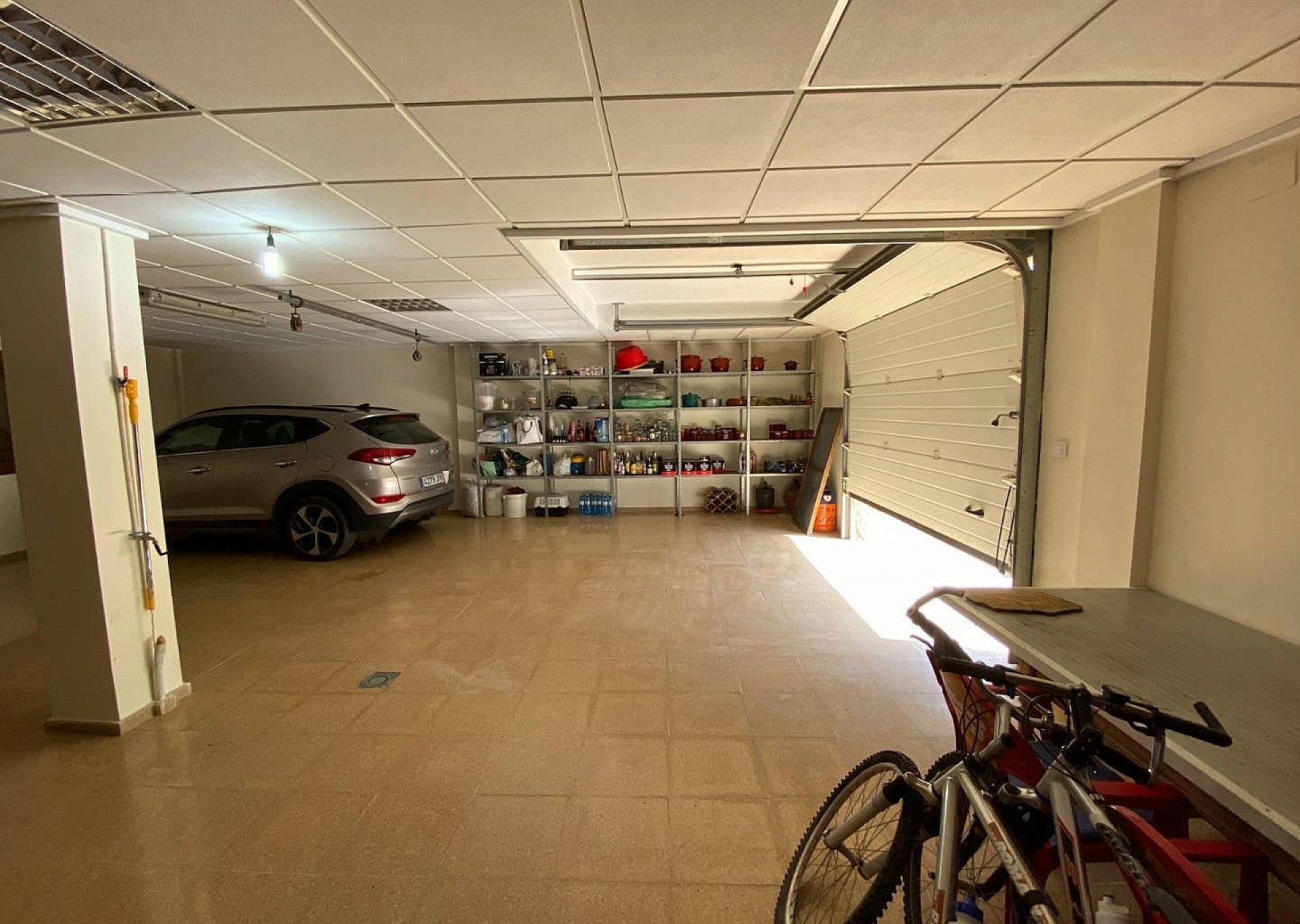 Resale - 5 Bedroom 3 Bathroom Villa in Villena -  - Alicante