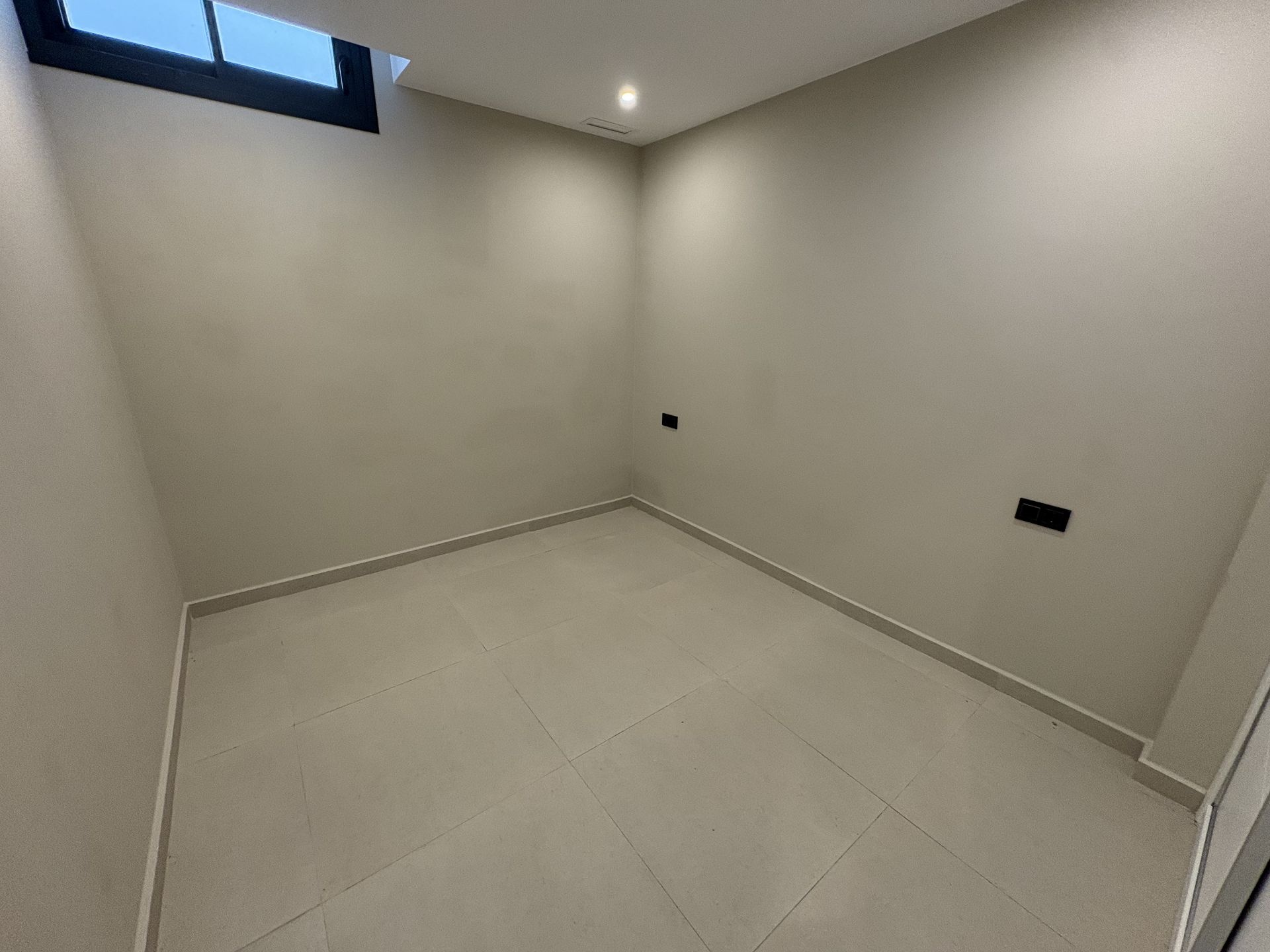 Resale - 5 Bedroom 4 Bathroom Villa in Algorfa -  - Alicante