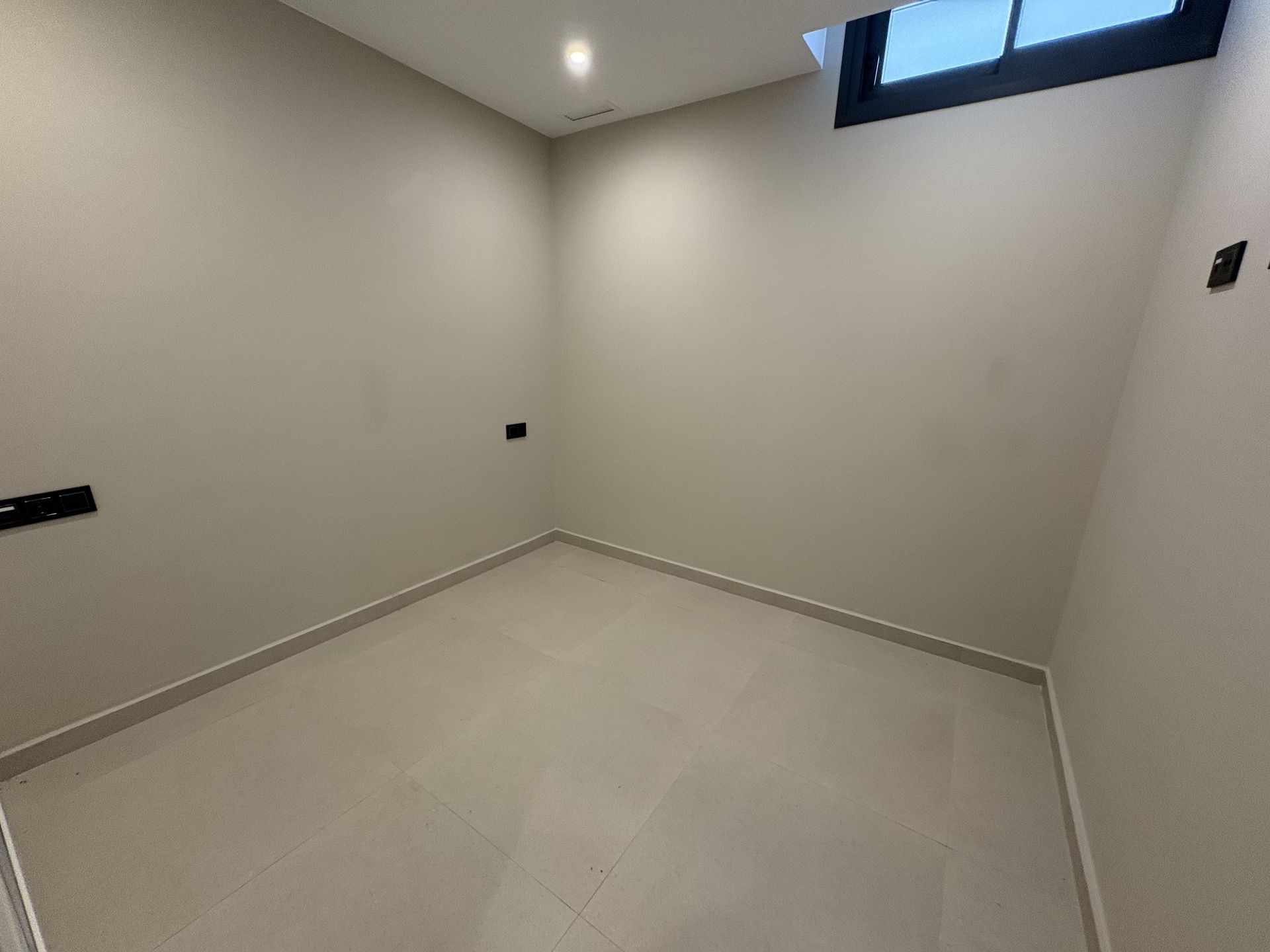 Resale - 5 Bedroom 4 Bathroom Villa in Algorfa -  - Alicante