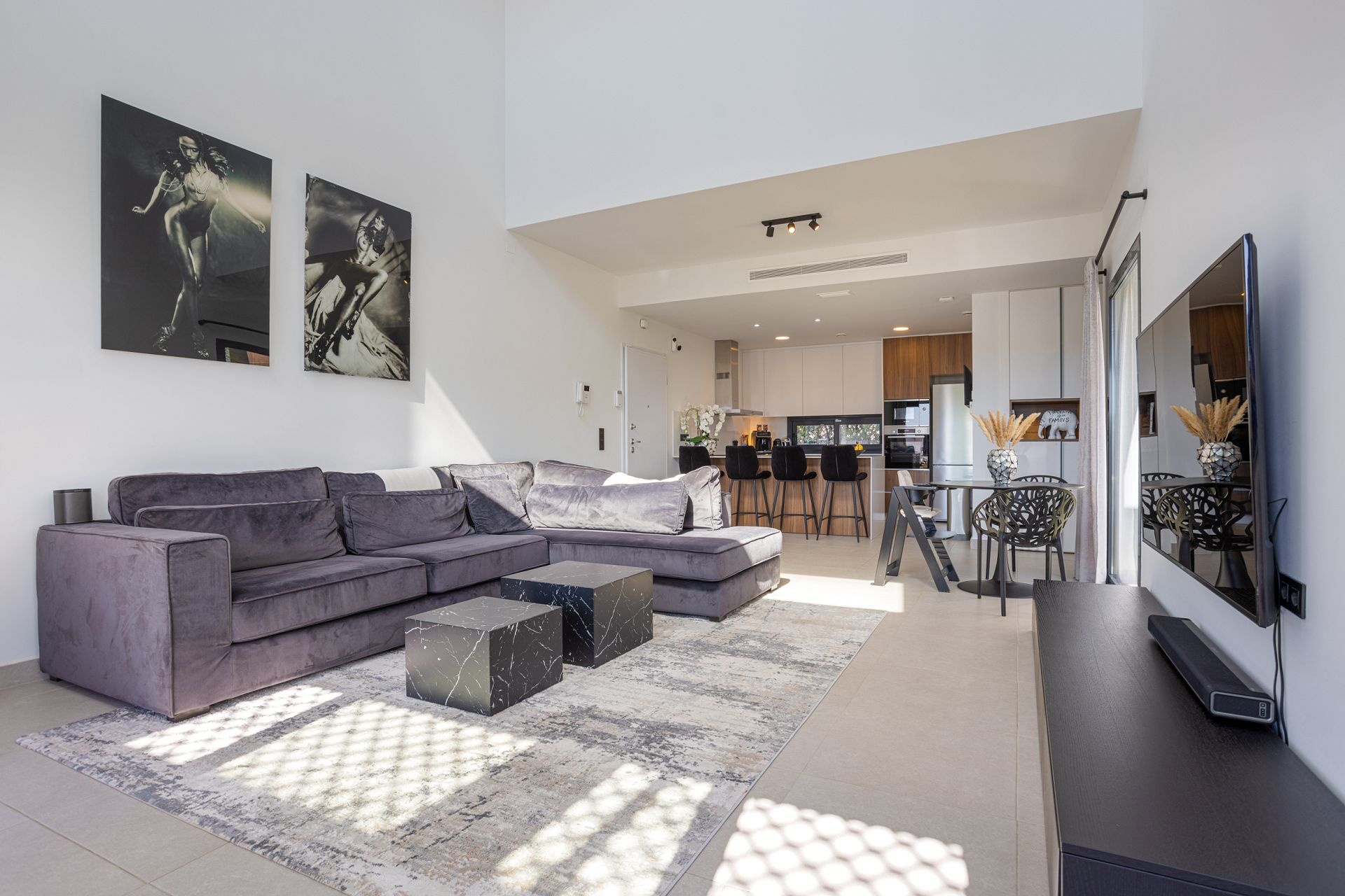 Resale - 4 Bedroom 3 Bathroom Villa in Ciudad Quesada -  - Alicante
