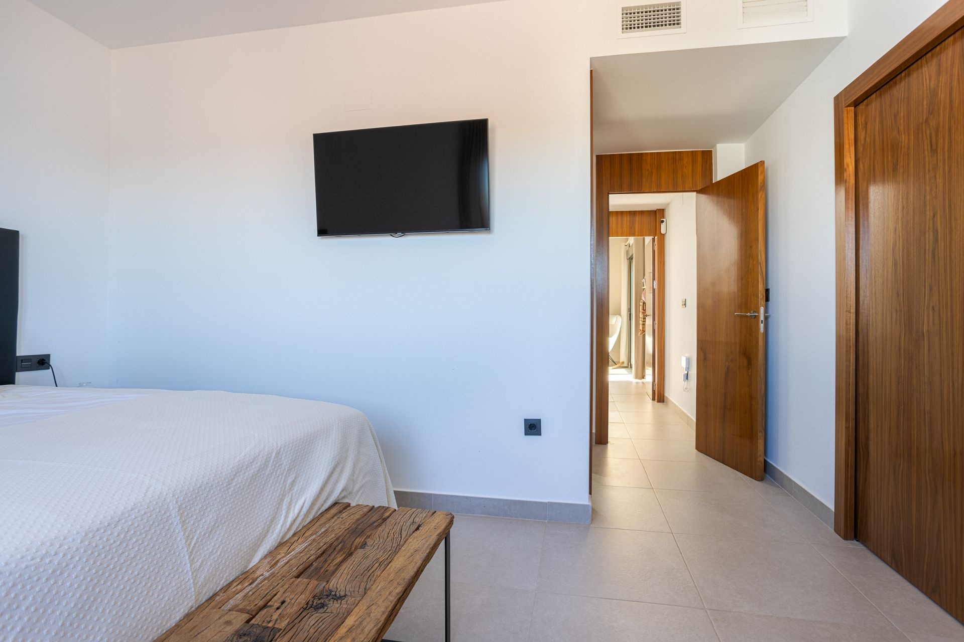 Resale - 4 Bedroom 3 Bathroom Villa in Ciudad Quesada -  - Alicante