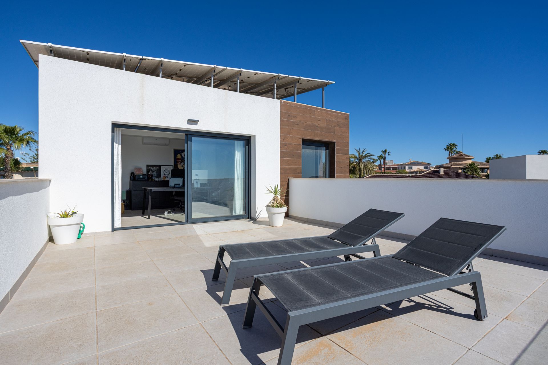 Resale - 4 Bedroom 3 Bathroom Villa in Ciudad Quesada -  - Alicante