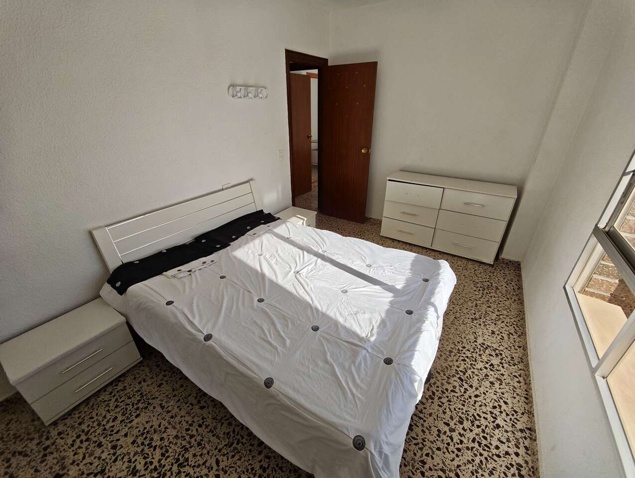 Resale - 4 Bedroom 2 Bathroom Apartment in Salinas - , Salinas, Alicante, Spain - Alicante