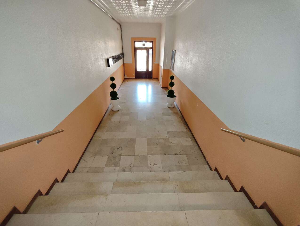 Resale - 4 Bedroom 2 Bathroom Apartment in Salinas - , Salinas, Alicante, Spain - Alicante
