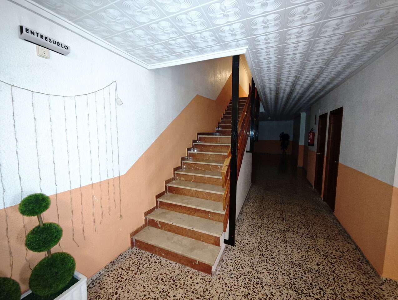 Resale - 4 Bedroom 2 Bathroom Apartment in Salinas - , Salinas, Alicante, Spain - Alicante